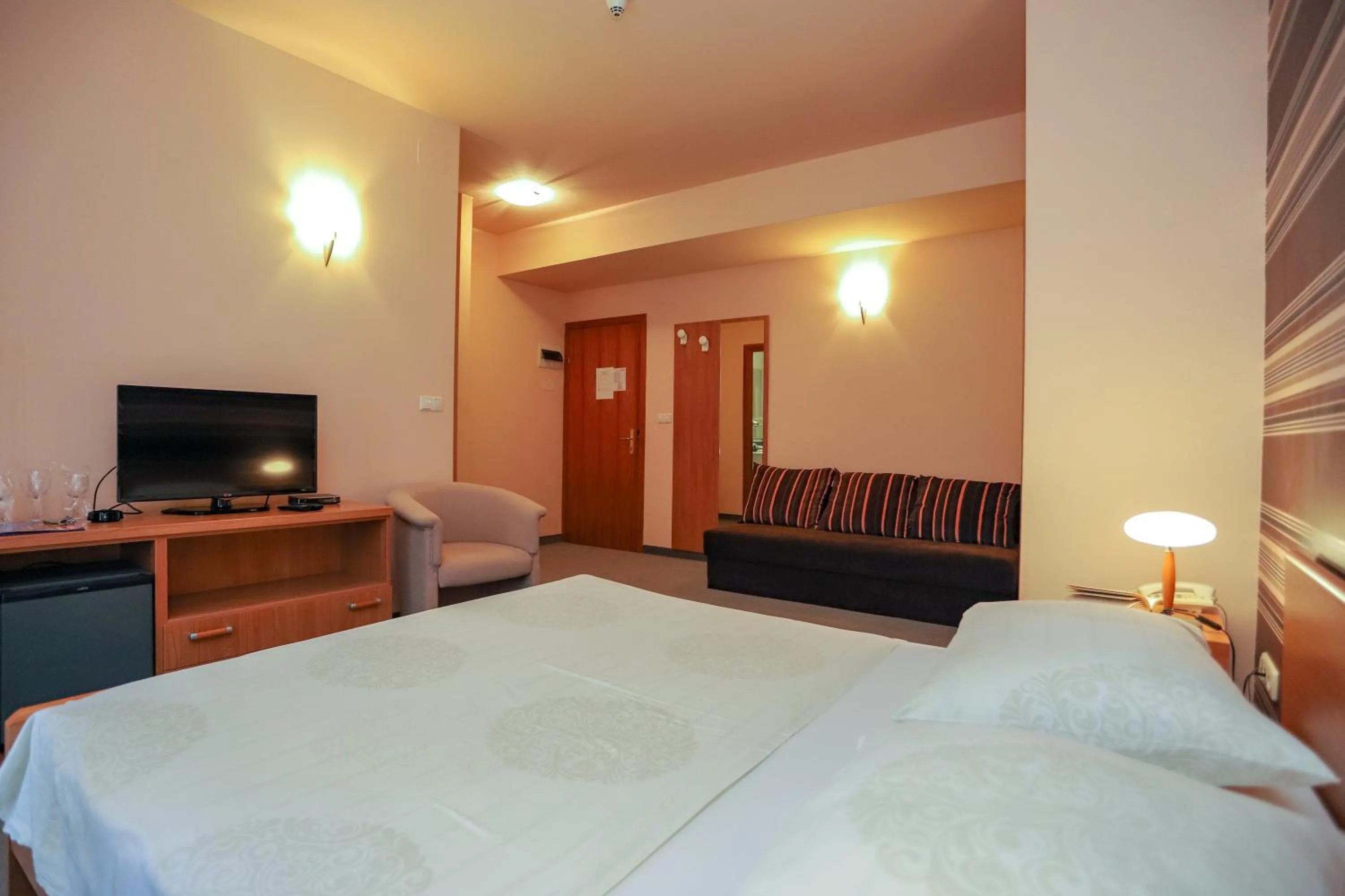 Photo of the whole room, Bed in Hotel Neva