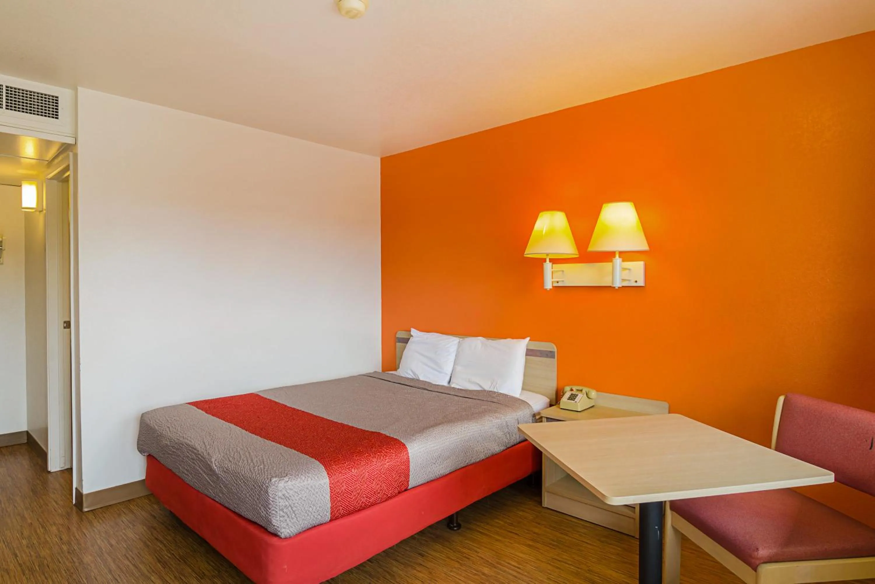 Bedroom, Bed in Motel 6-Laramie, WY