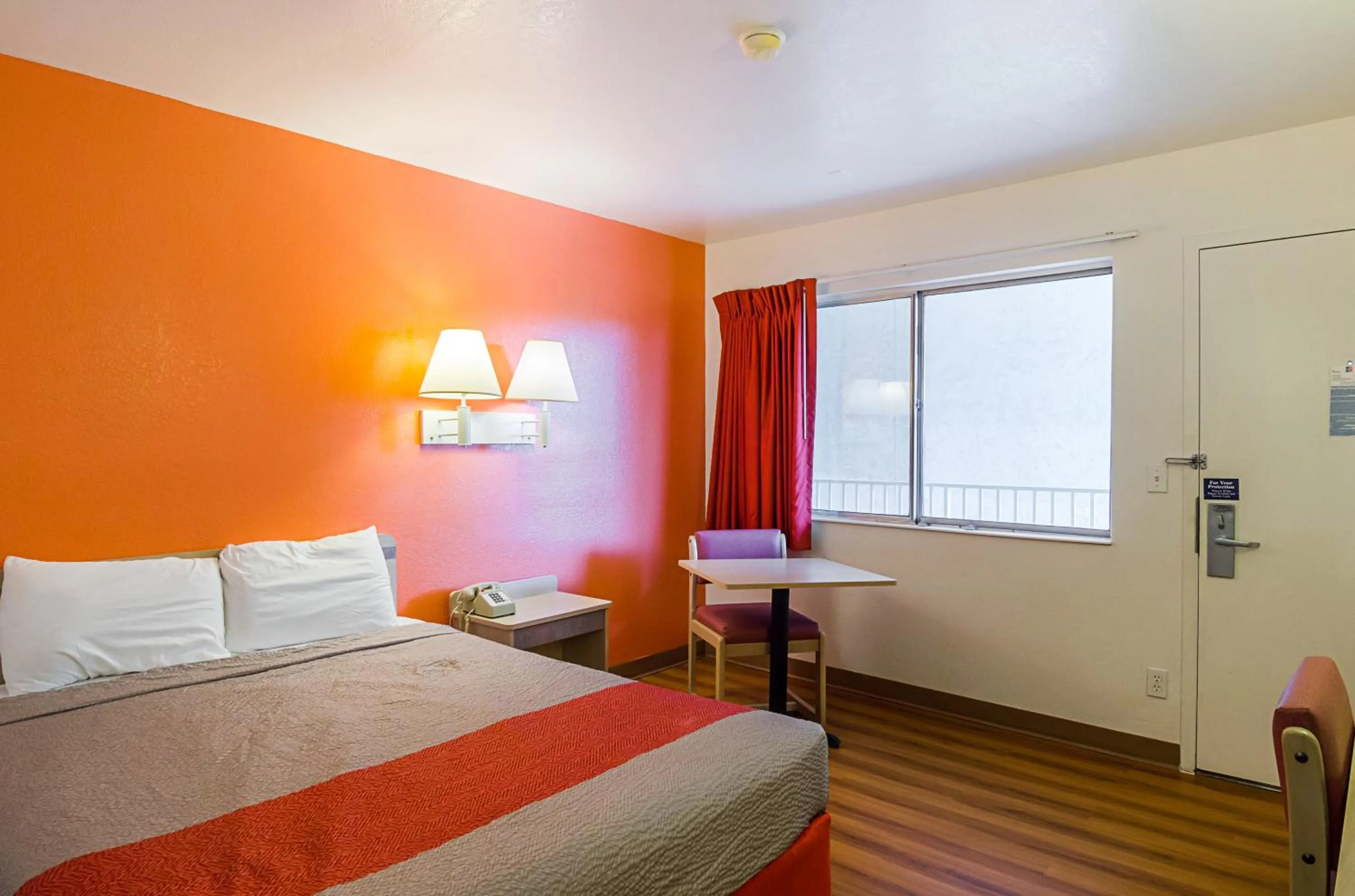 Bedroom, Bed in Motel 6-Laramie, WY