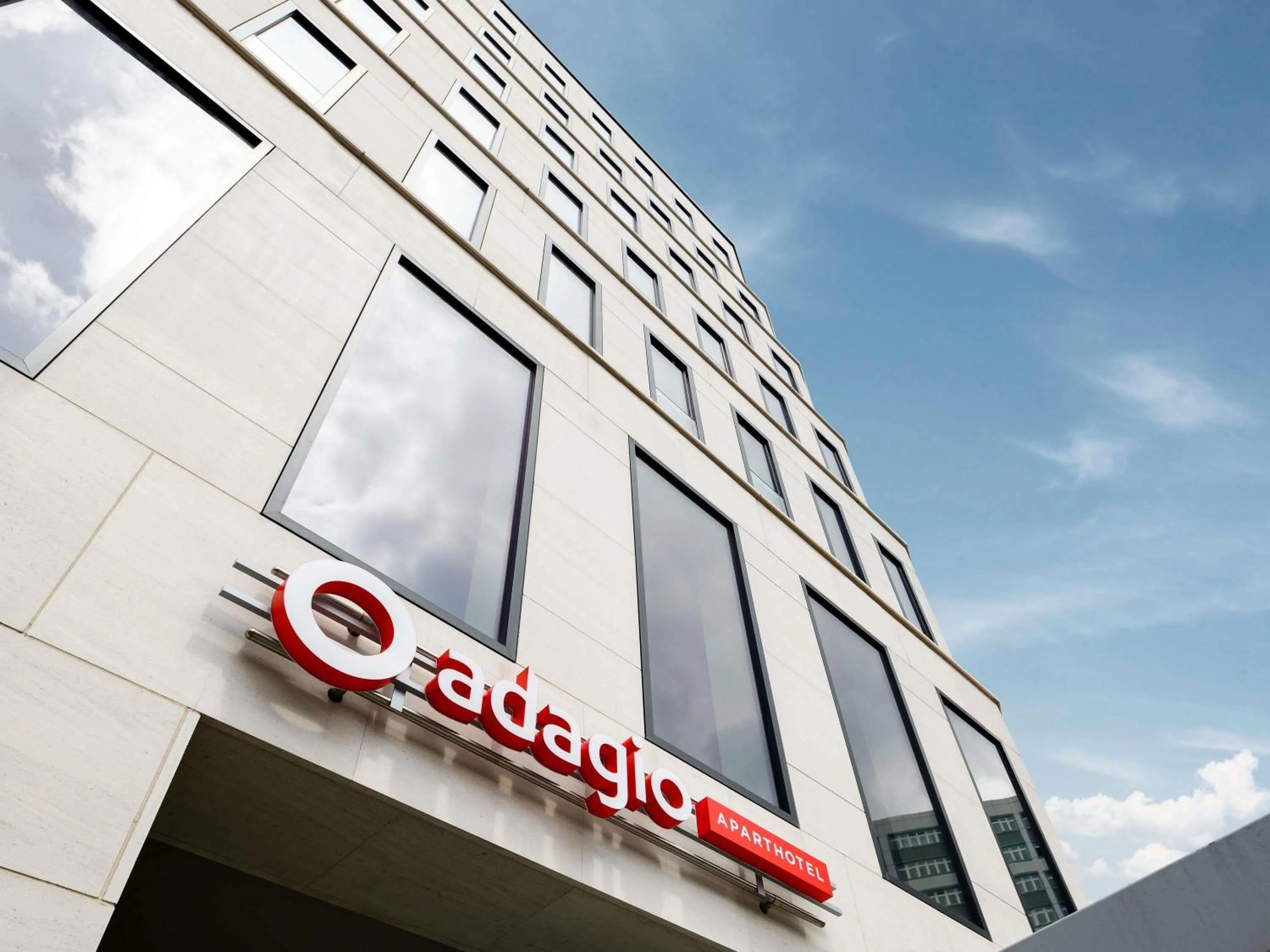 Property building in Aparthotel Adagio Bremen City