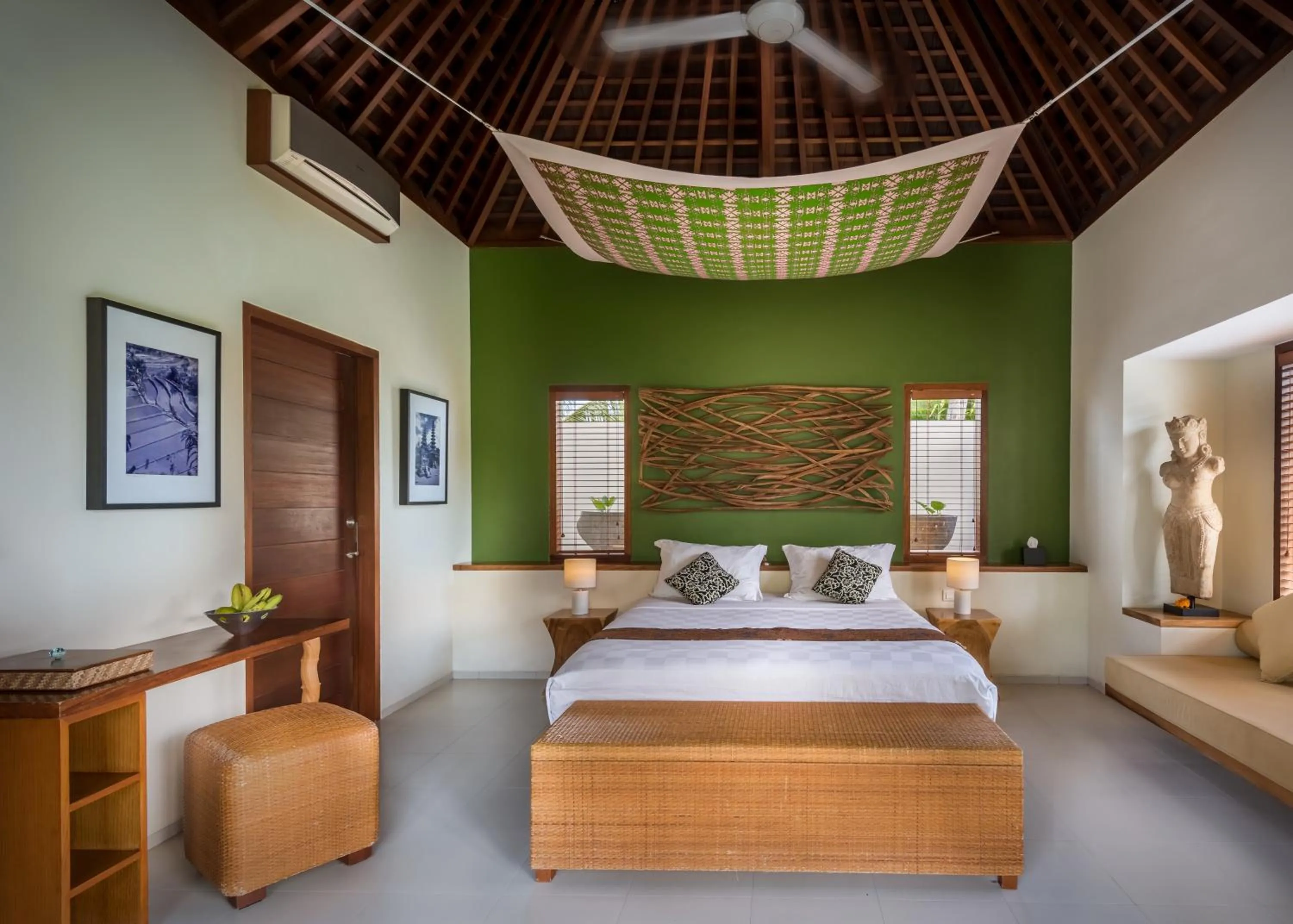 Photo of the whole room, Bed in Villa Sabandari