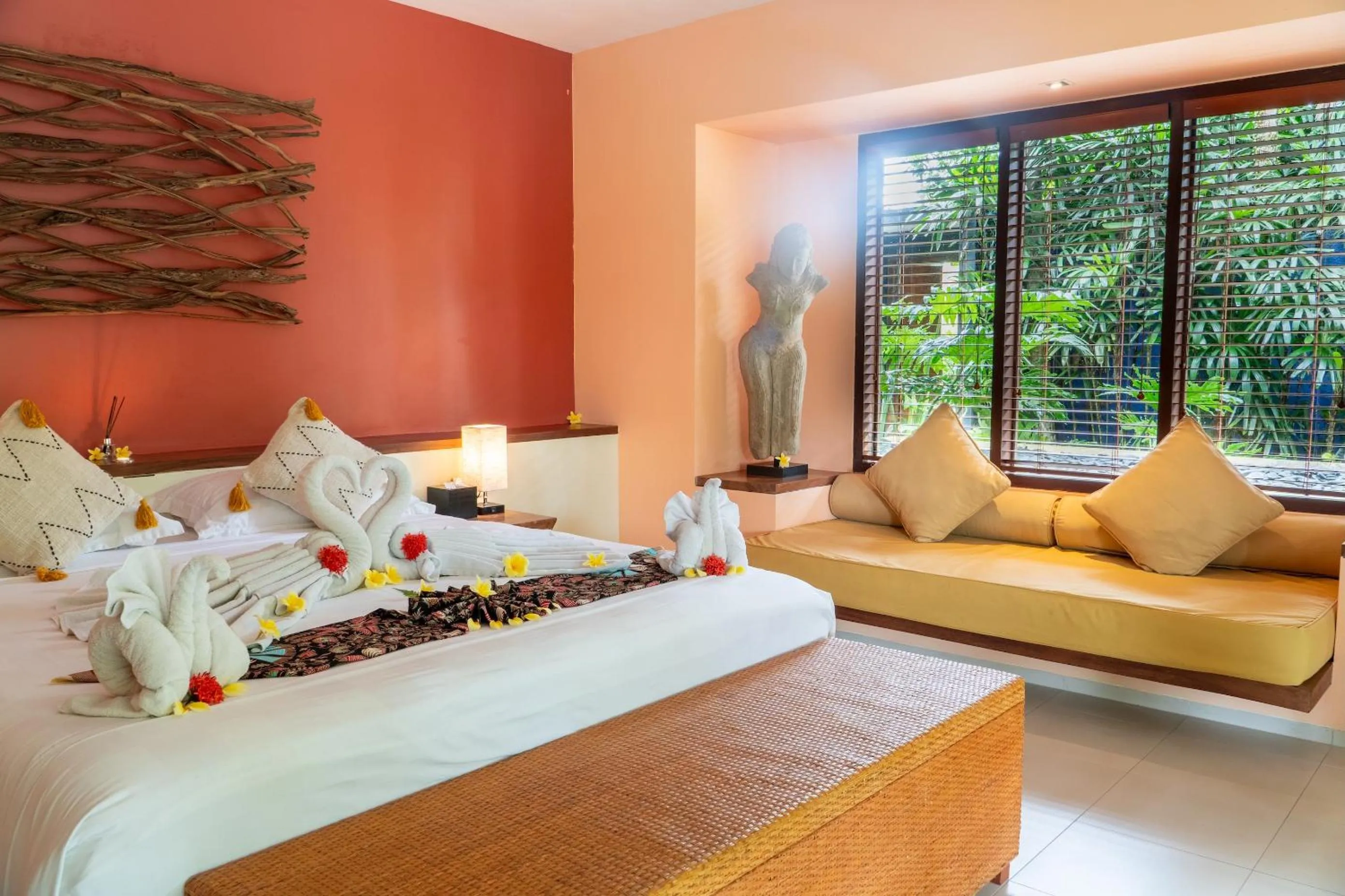 Bedroom, Bed in Villa Sabandari