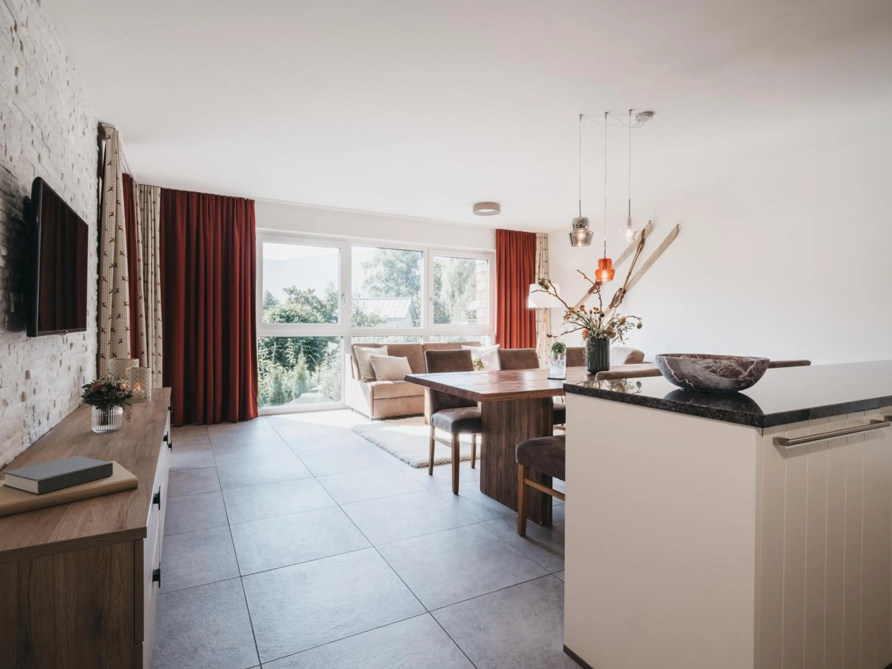Dining area in Village Park Suites