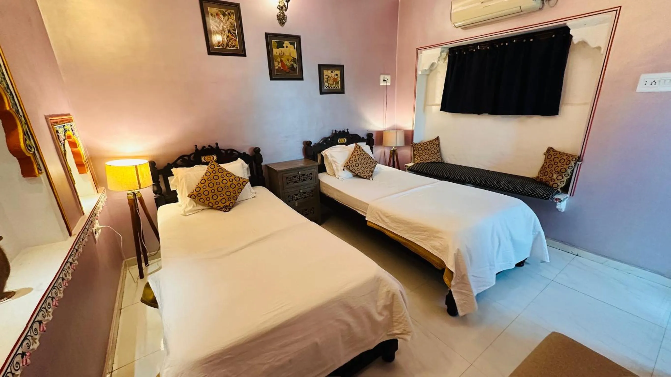 Bed in Haveli Bundi Inn