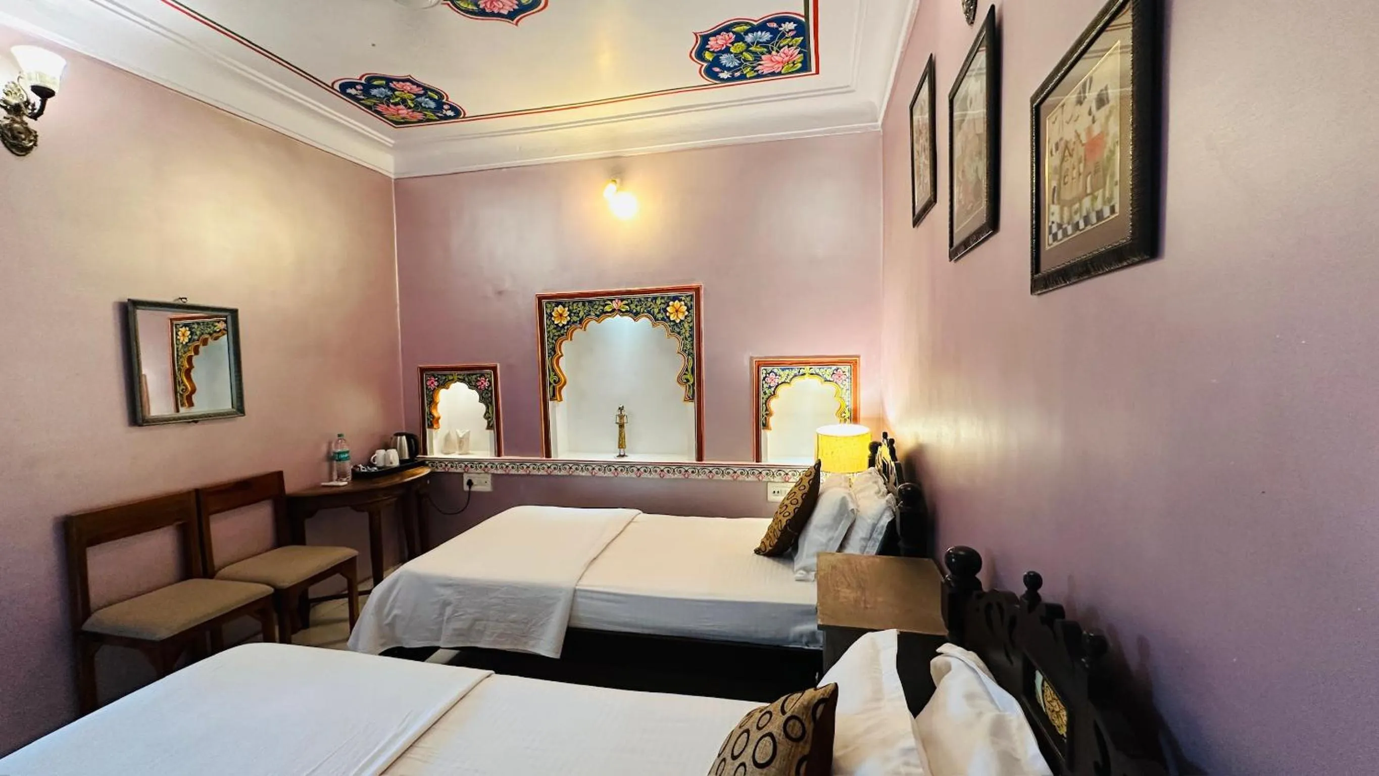 Bed in Haveli Bundi Inn