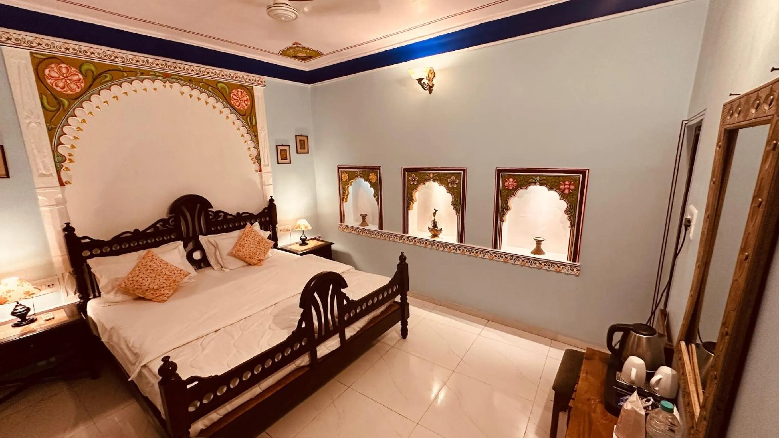 Bed in Haveli Bundi Inn