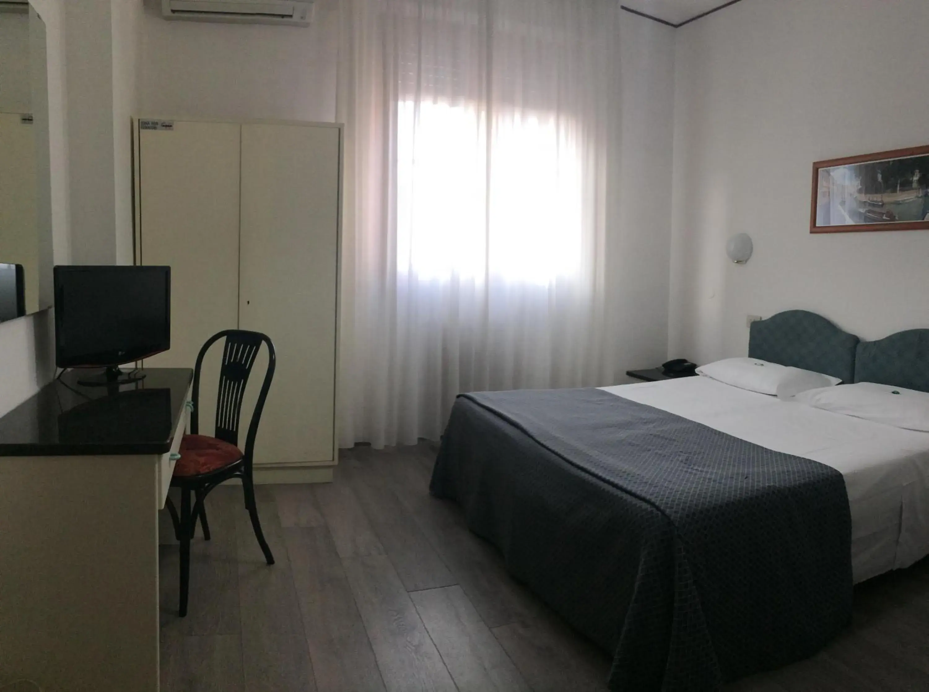 Double or Twin Room in Hotel Capitol Double or Twin Room in Hotel Capitol