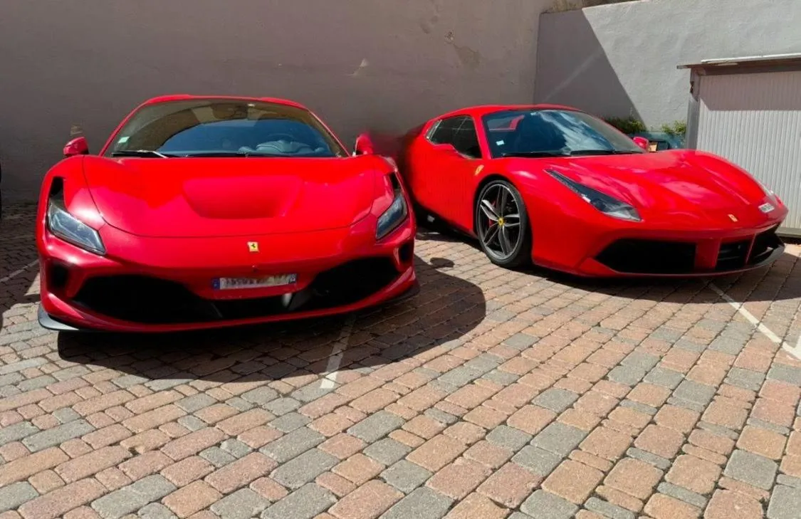 Parking in Hotel Capitol