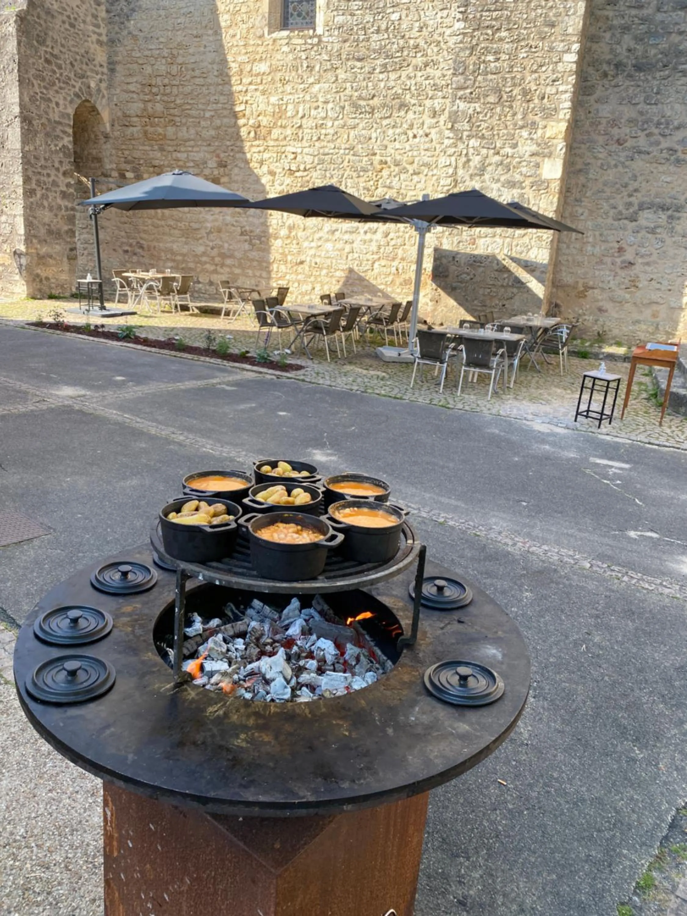 Balcony/Terrace in Logis Hôtel Le Saint Georges