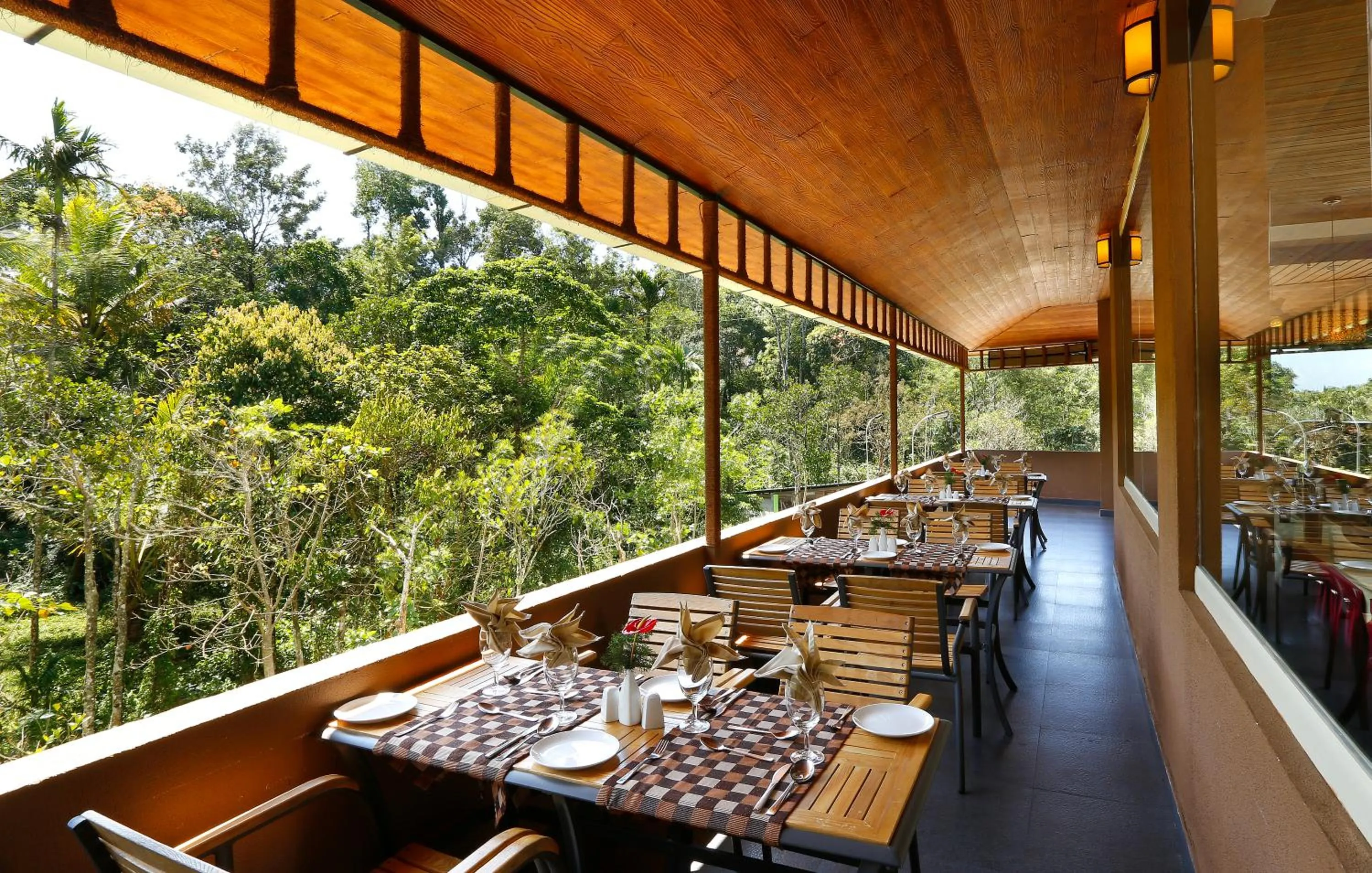 Dining area in Spice Grove