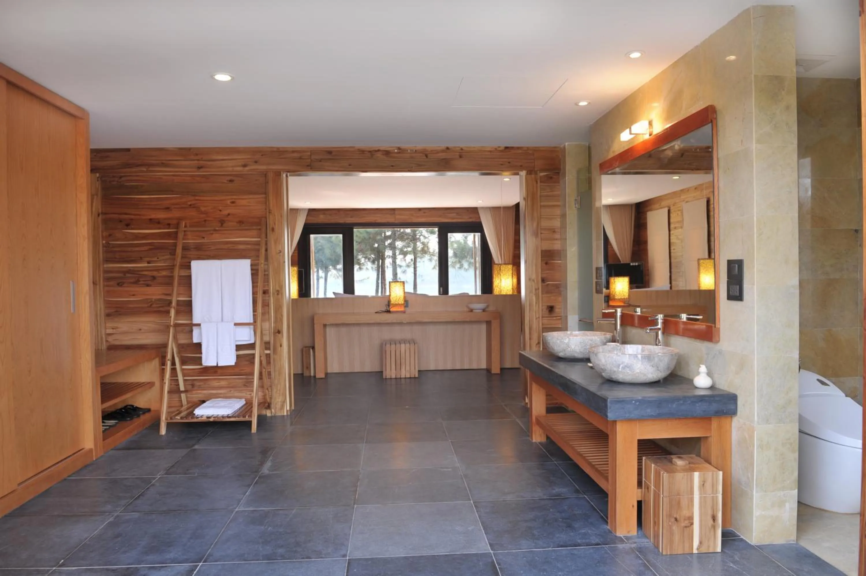 Bathroom in Flamingo Dai Lai Resort