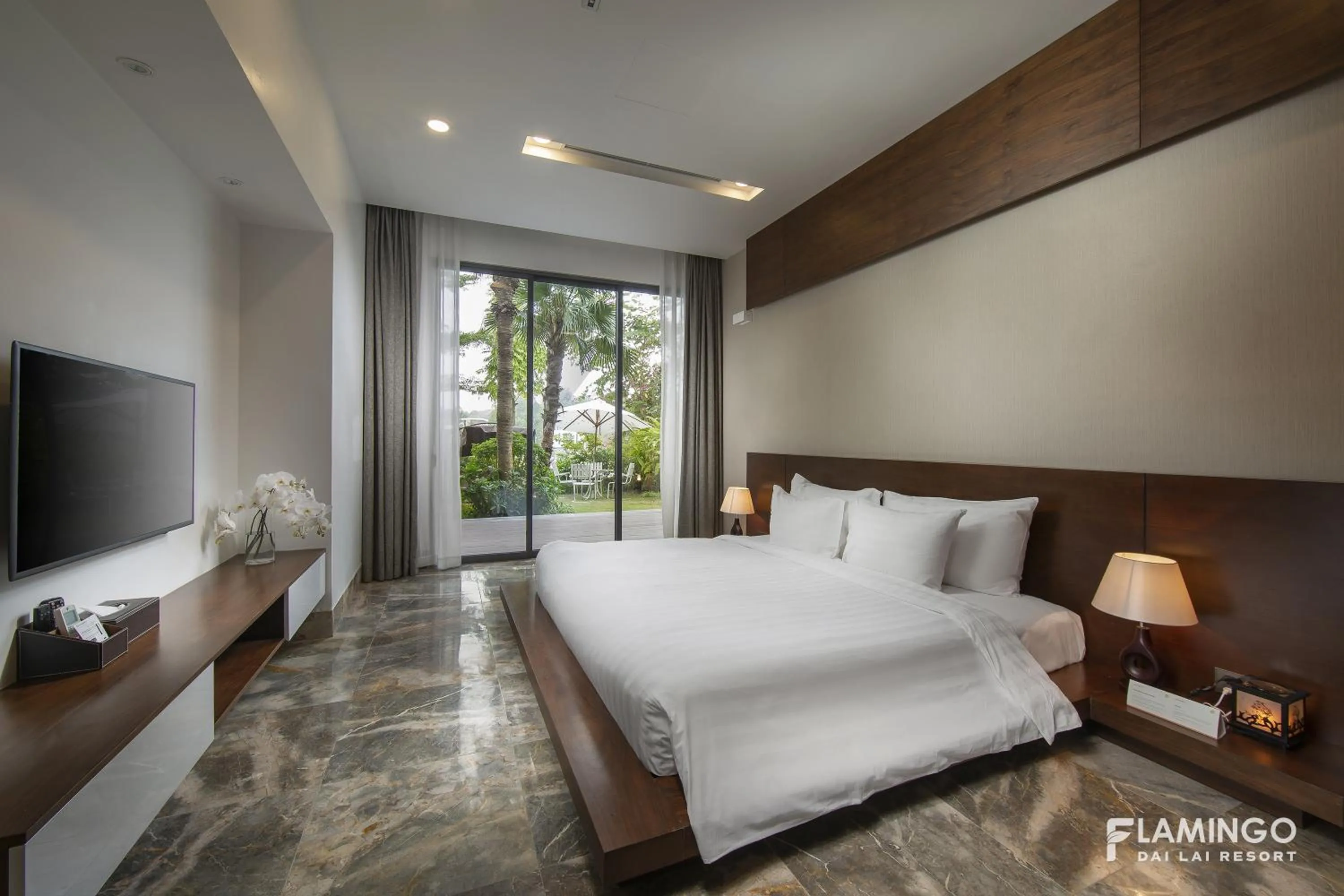 Bed in Flamingo Dai Lai Resort