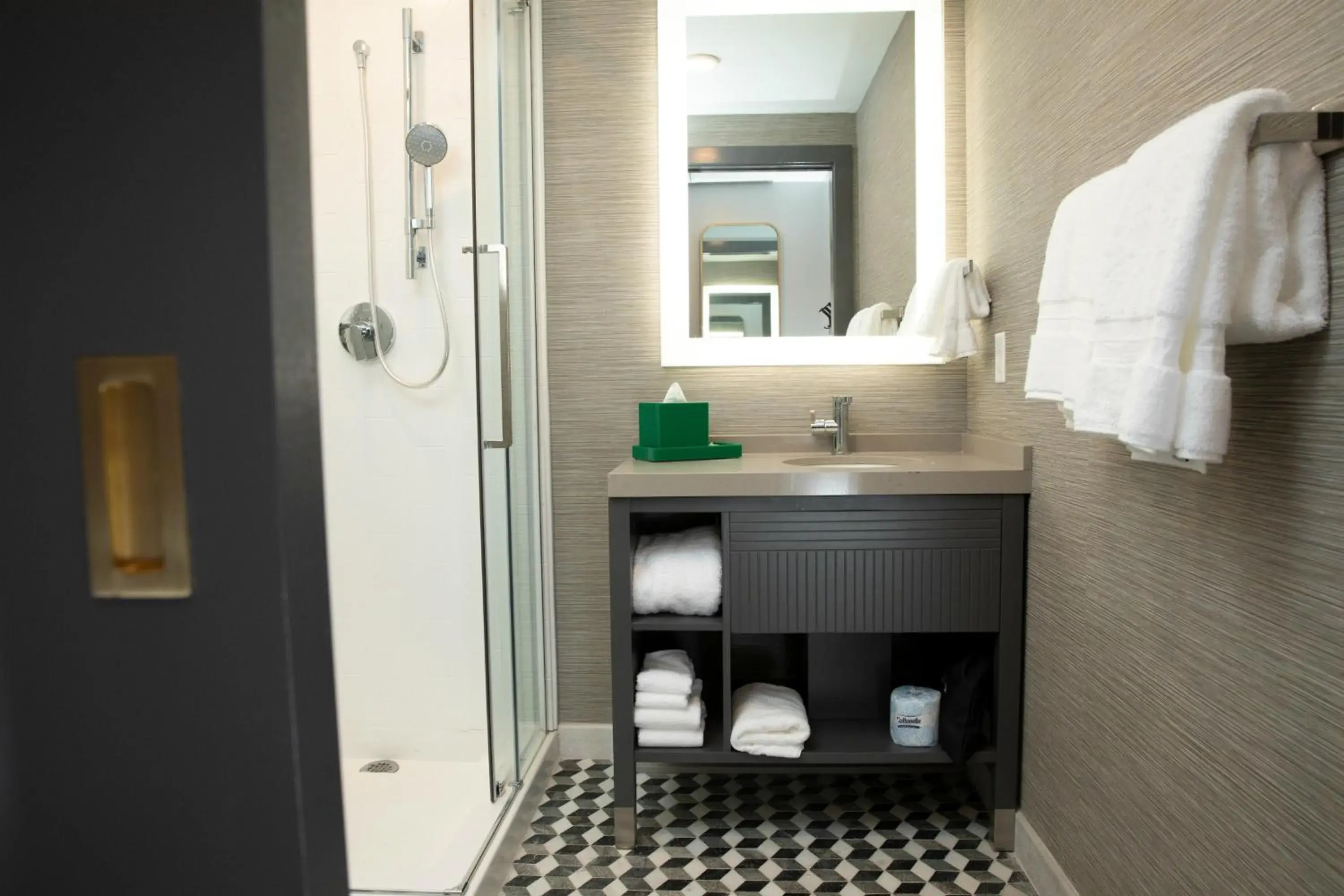Premium King Room with Walk-In Shower and City View in Hotel Indigo - St. Louis - Downtown by IHG Premium King Room with Walk-In Shower and City View in Hotel Indigo - St. Louis - Downtown by IHG