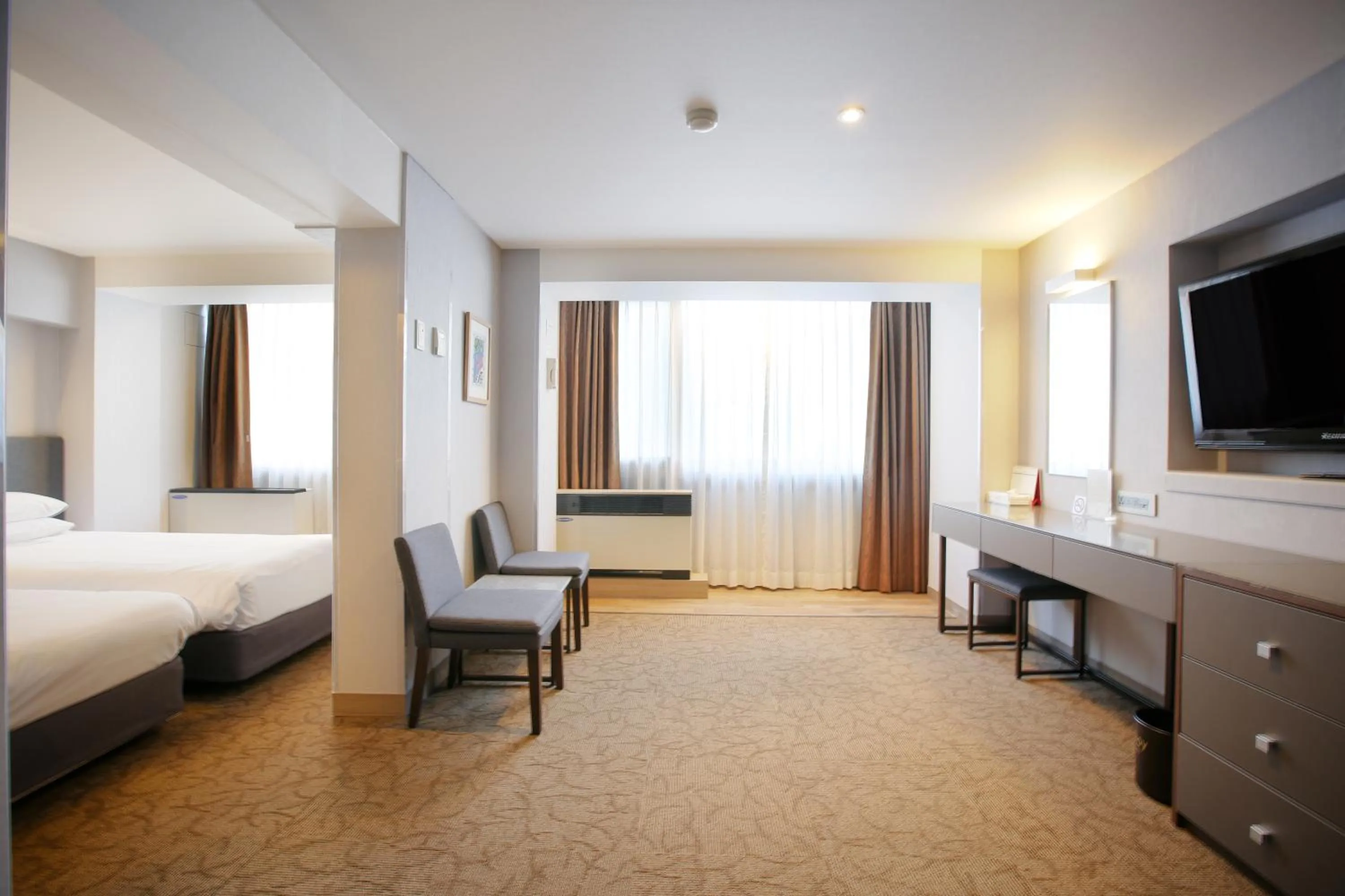 Decorative detail, Bed in Savoy Hotel Myeongdong