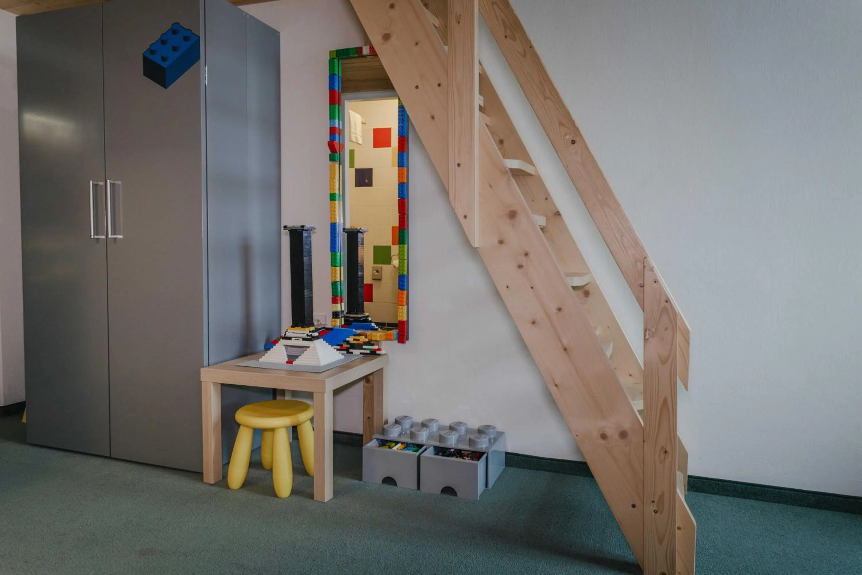 Hotel a Museum of Bricks