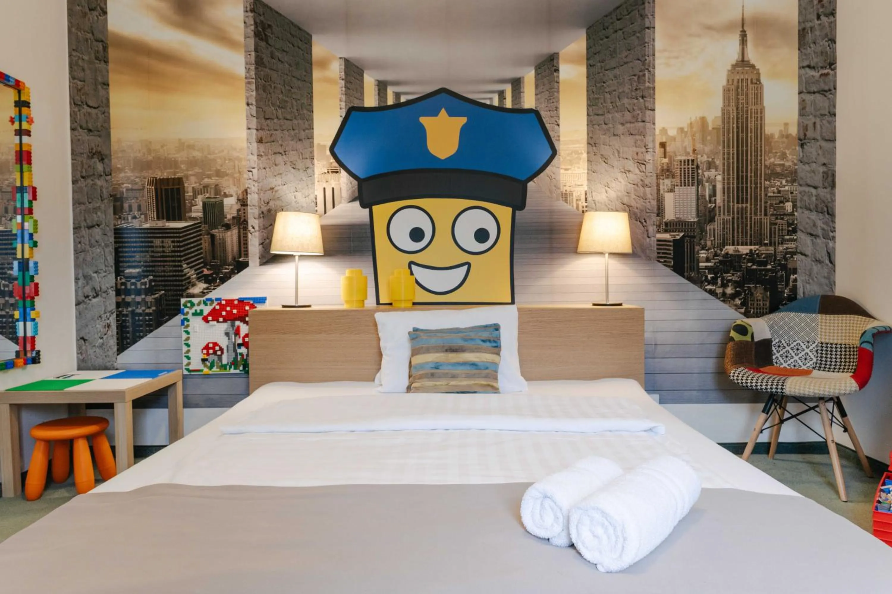 Bed in Hotel a Museum of Bricks