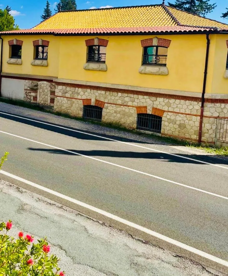 Logis hôtel et restaurant La Bastide Cabezac