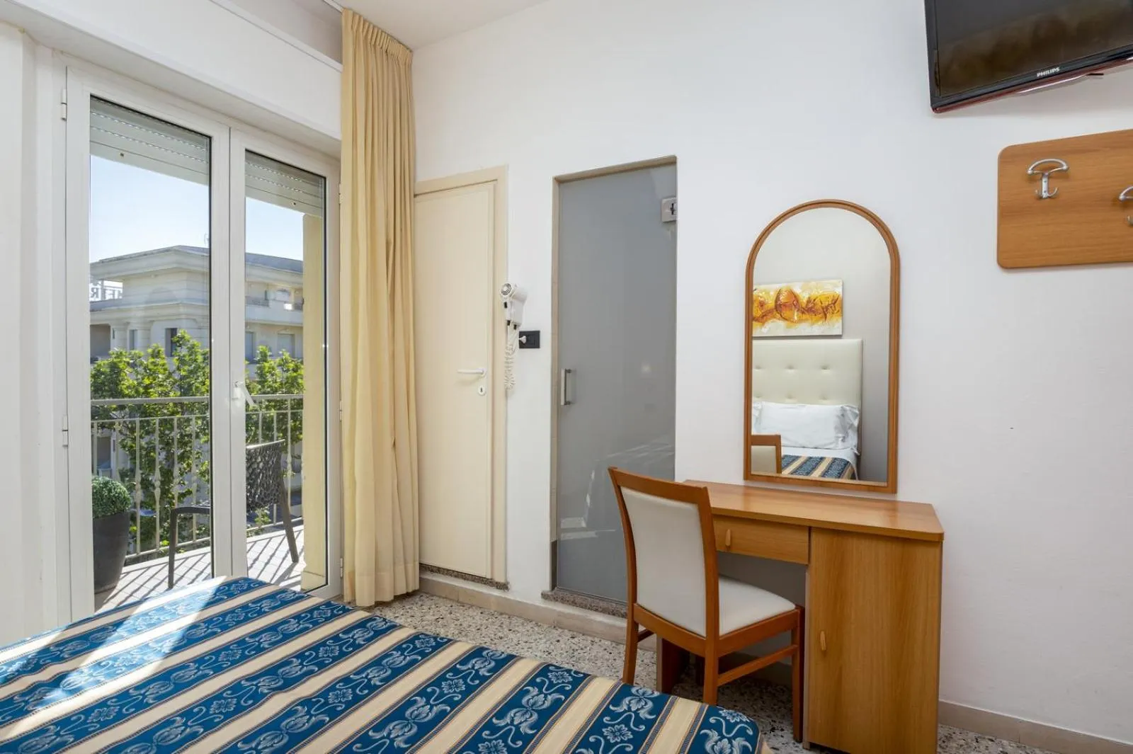 Bedroom, Bed in Hotel Bridge