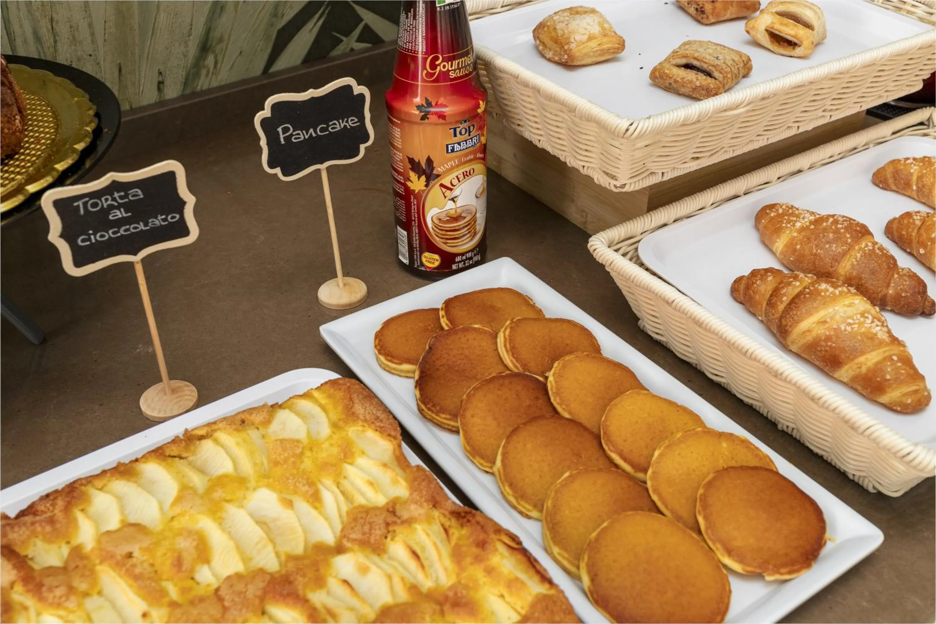 Breakfast in Hotel Bridge