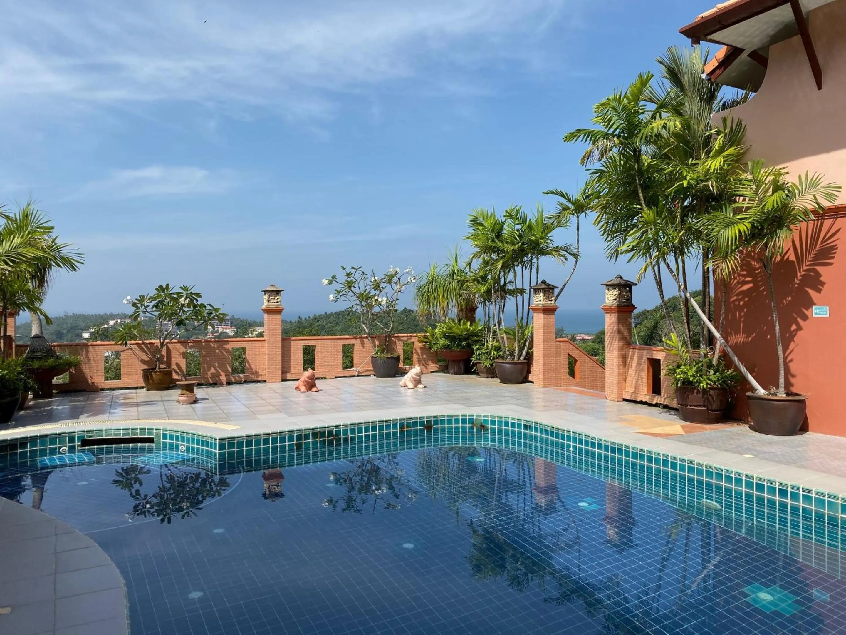 Property building in Baan Kongdee Sunset Resort Kata