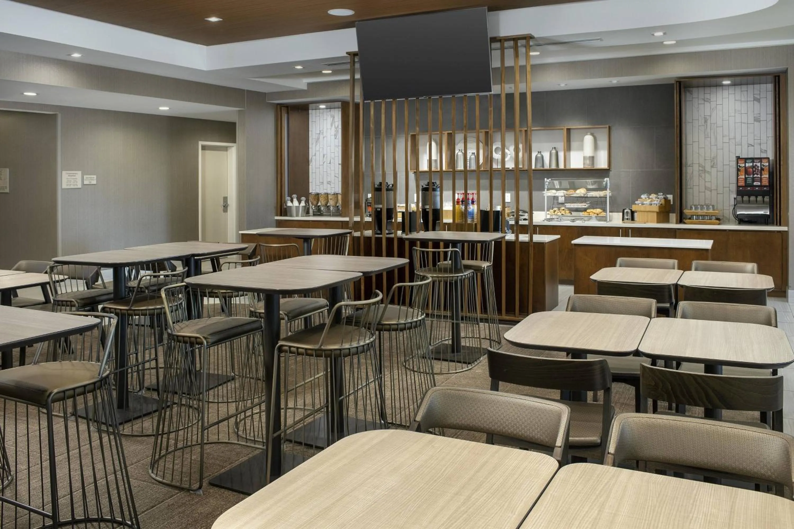 Breakfast in SpringHill Suites by Marriott Loveland Fort Collins/Windsor