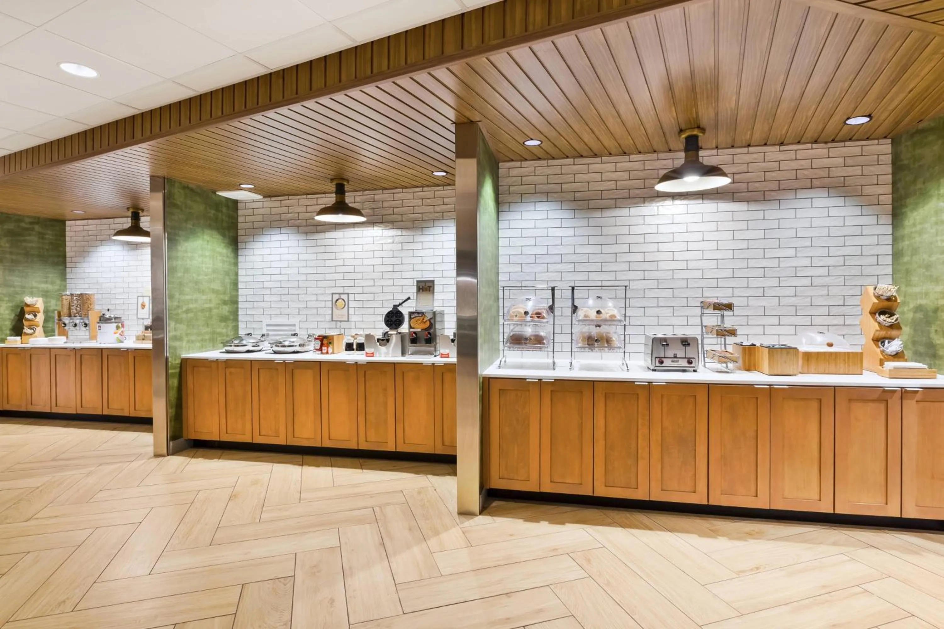 Breakfast in Fairfield Inn & Suites by Marriott Goshen