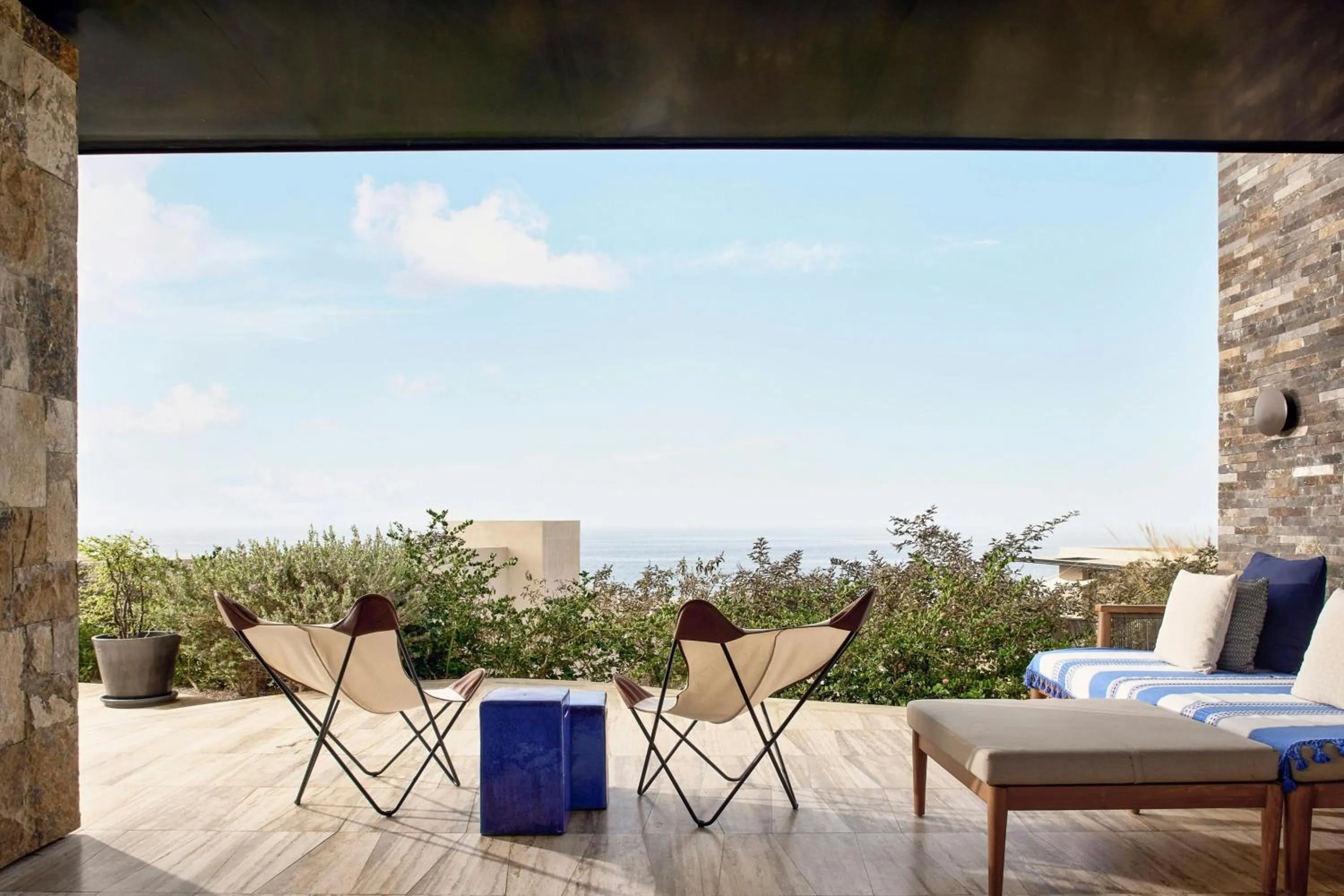 Lounge or bar in Zadun Los Cabos, a Ritz-Carlton Reserve