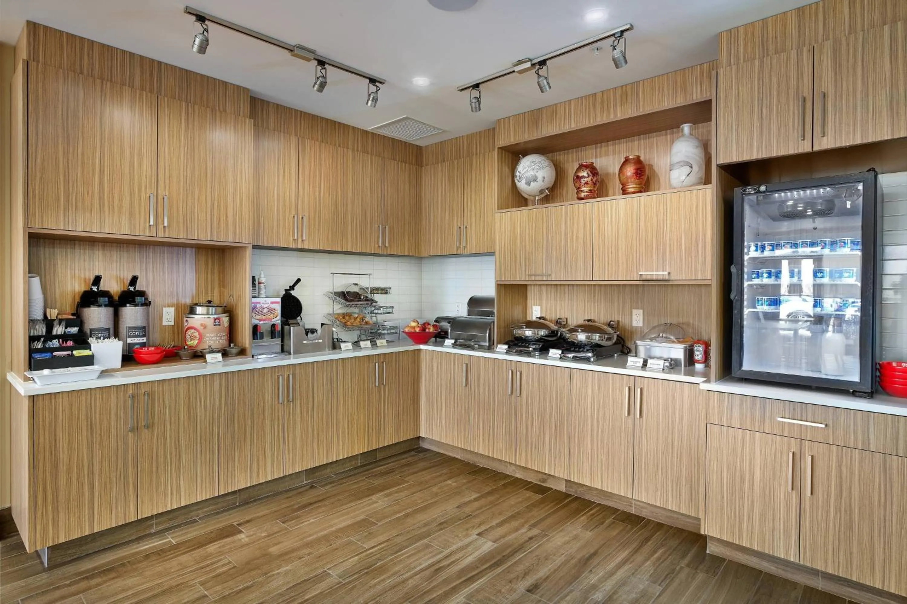 Breakfast in TownePlace Suites by Marriott Edmonton Sherwood Park