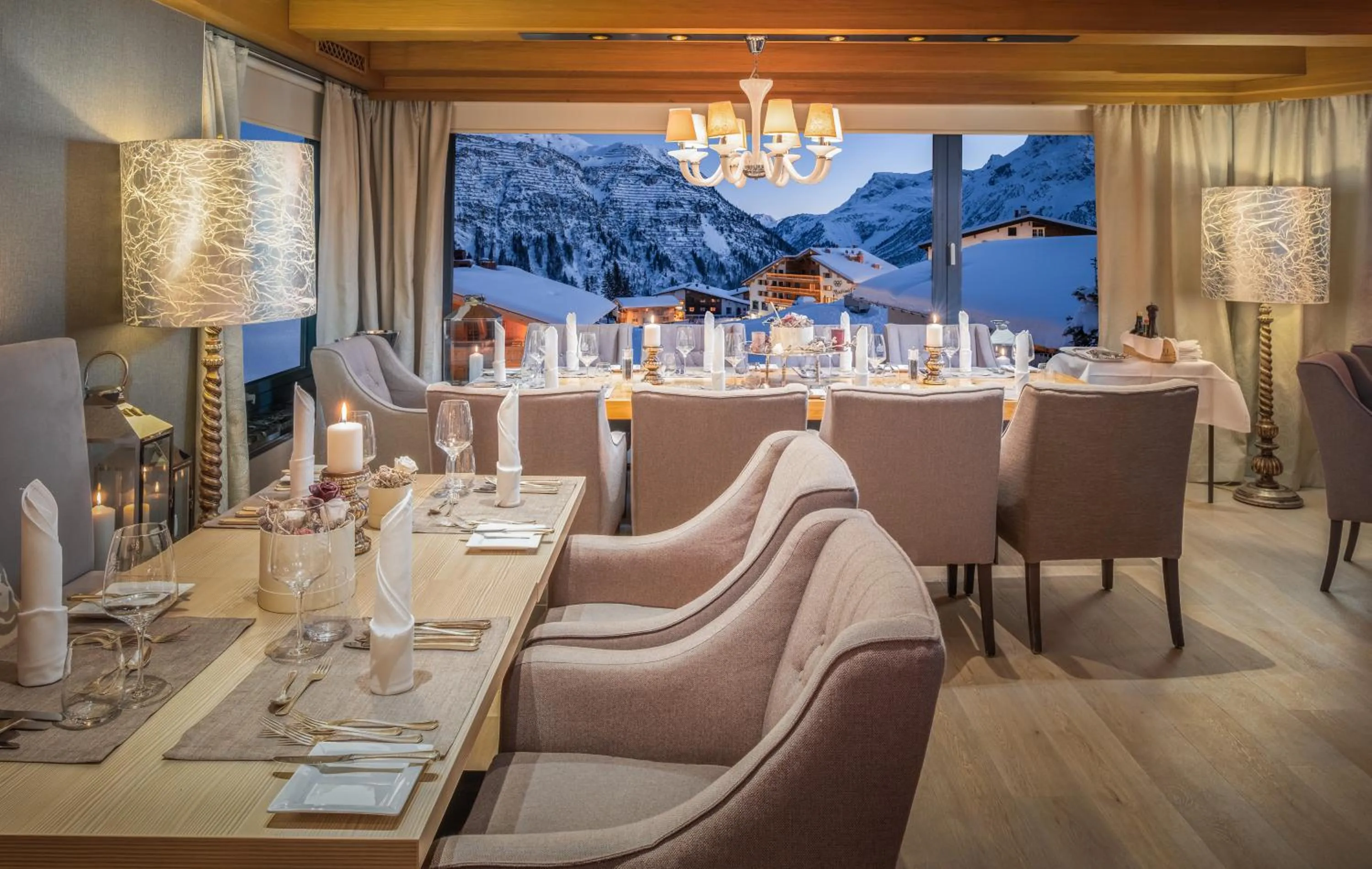 Restaurant/places to eat in Hotel Bergkristall Oberlech