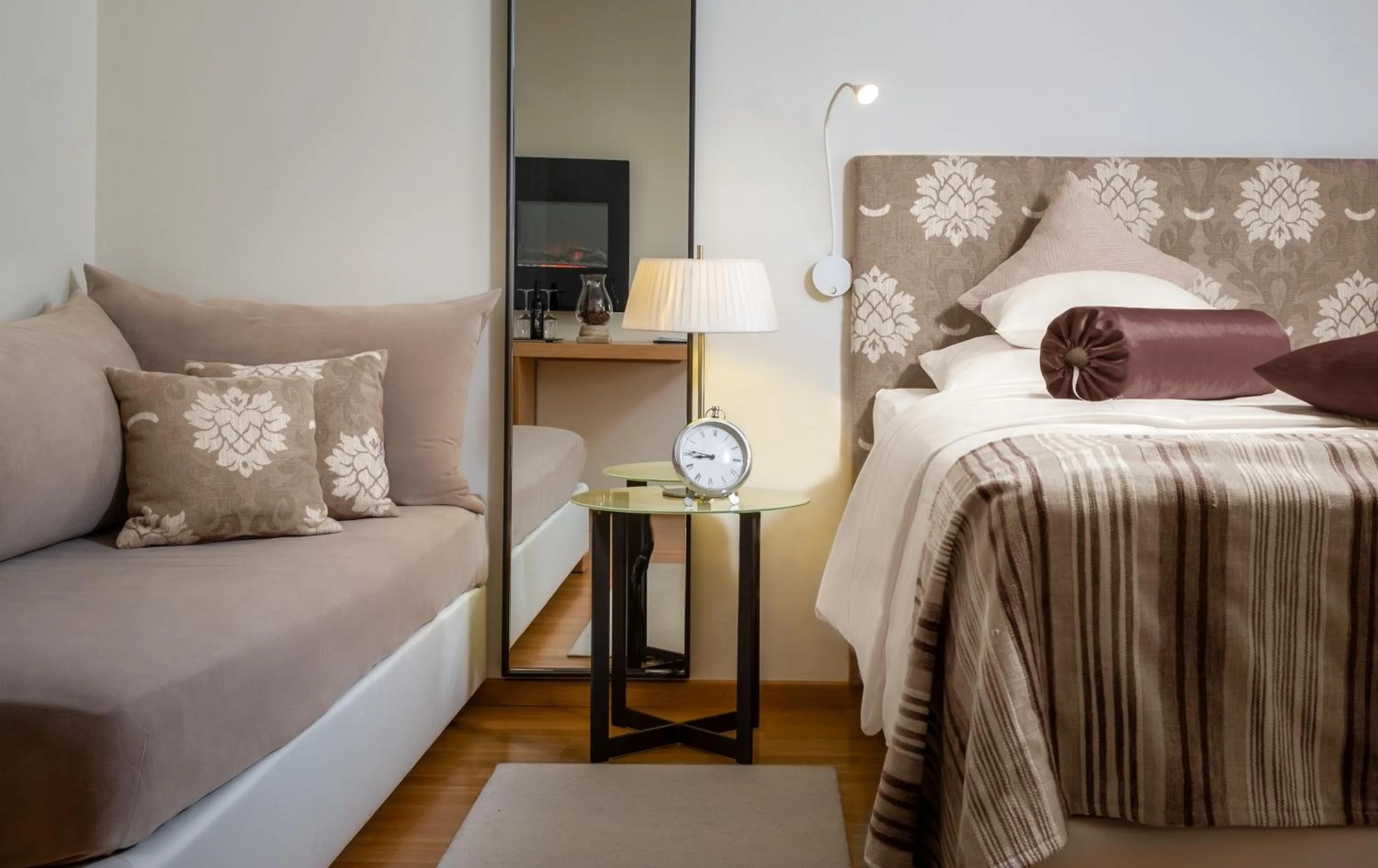 Photo of the whole room, Bed in Hotel Bergkristall Oberlech