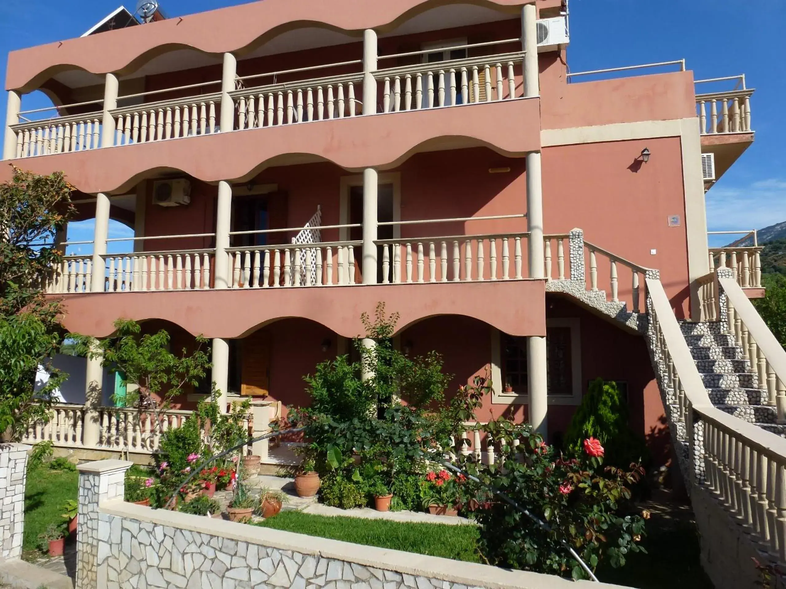 Marinos Studios at Lourdata village Marinos Studios at Lourdata village