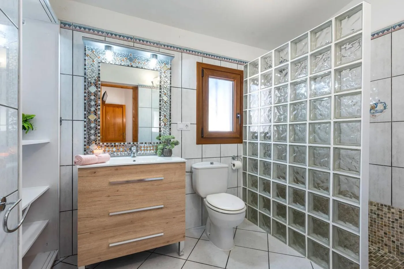 Bathroom in Villa Maeva - PlusHolidays