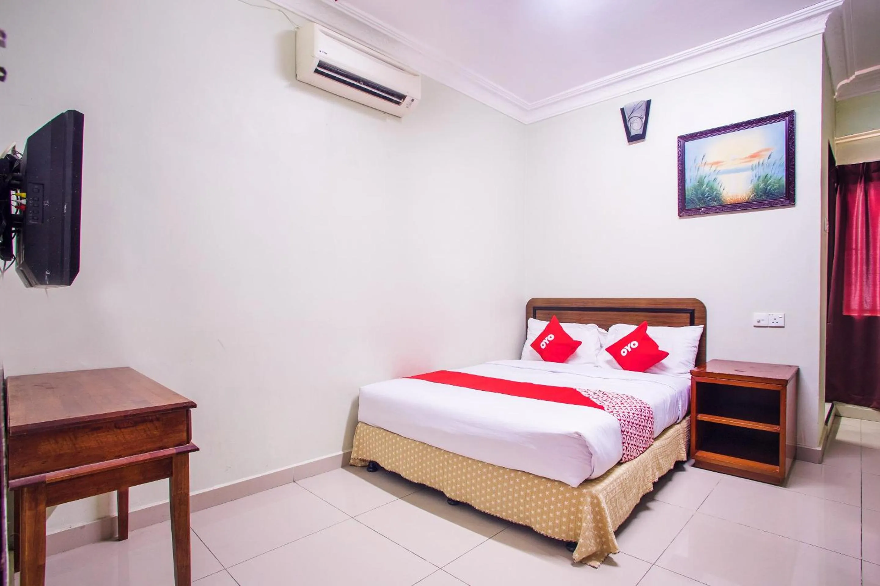 Bedroom, Bed in Hotel O Casavilla Hotel