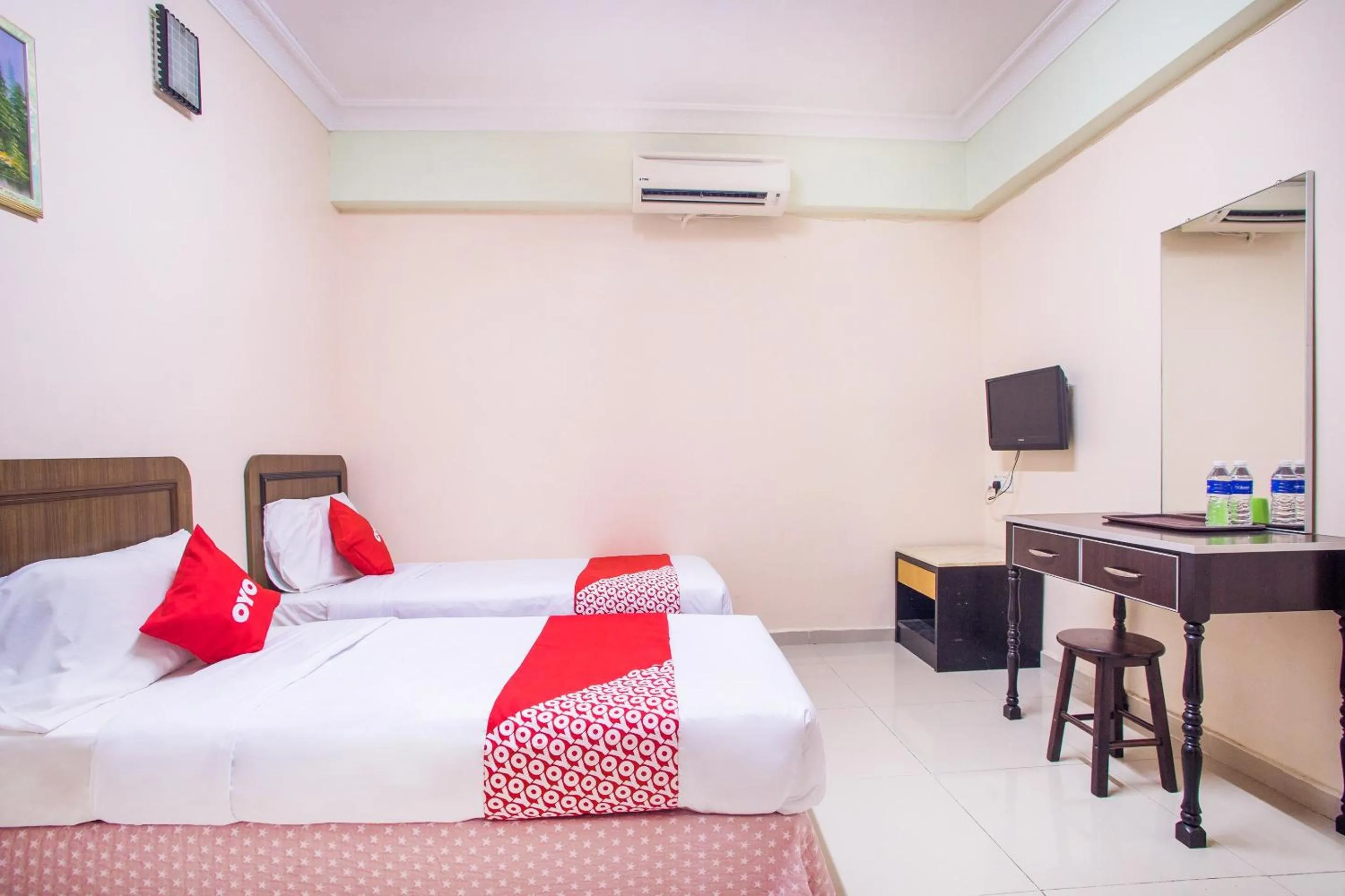 Bedroom, Bed in Hotel O Casavilla Hotel