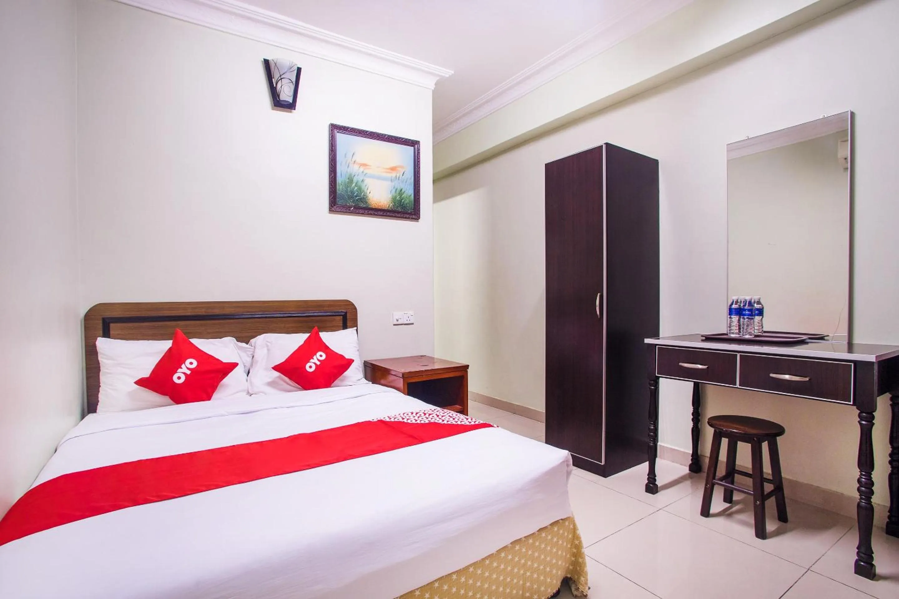 Bedroom, Bed in Hotel O Casavilla Hotel