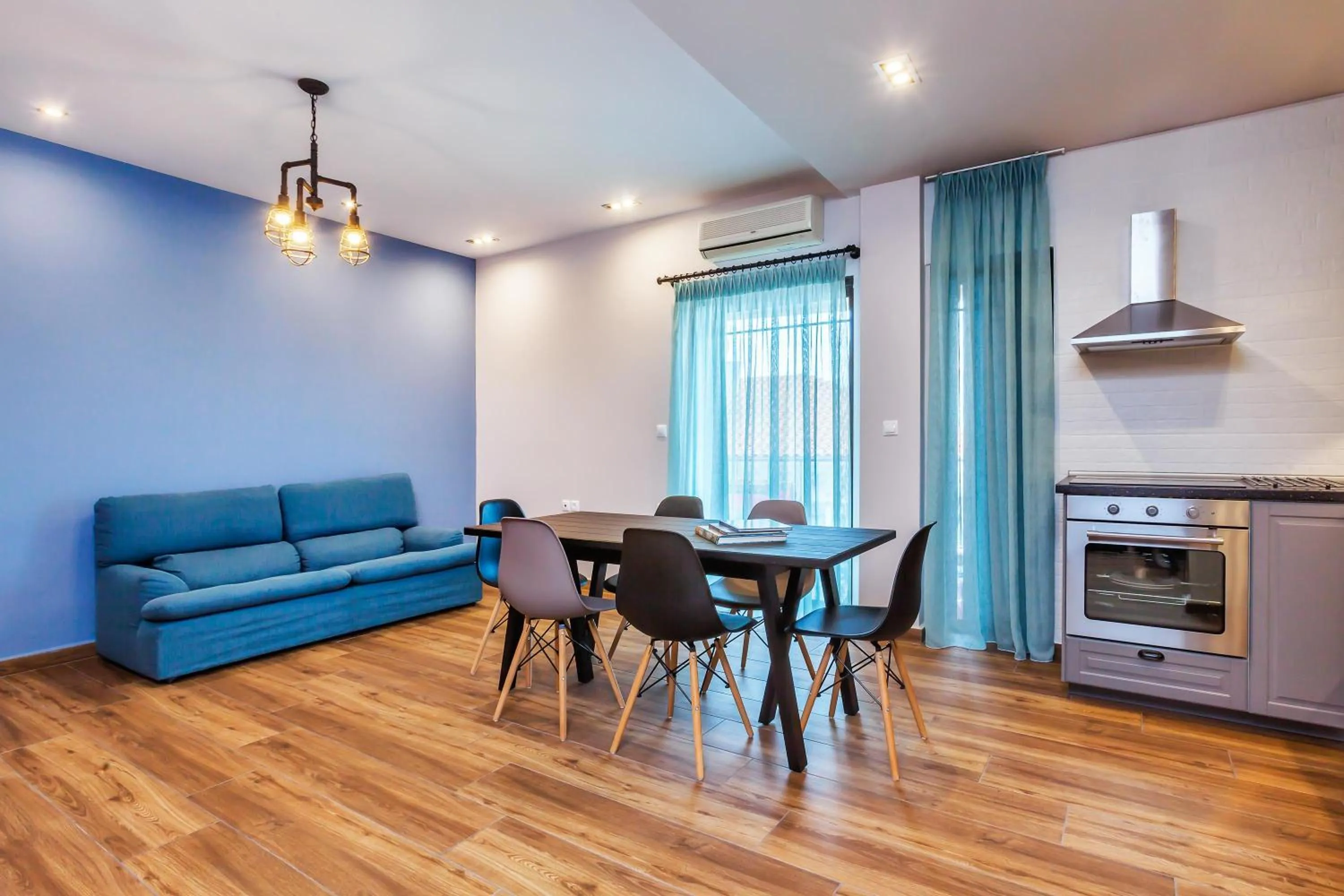 Kitchen or kitchenette in Core Hotel