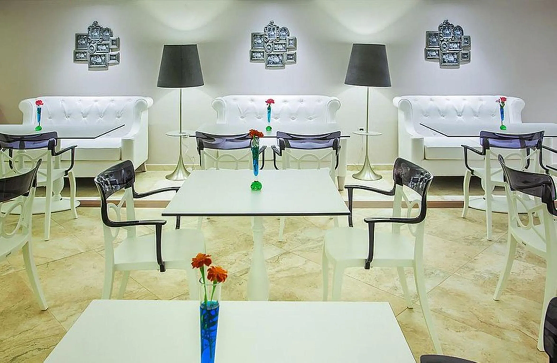 Restaurant/places to eat in Core Hotel