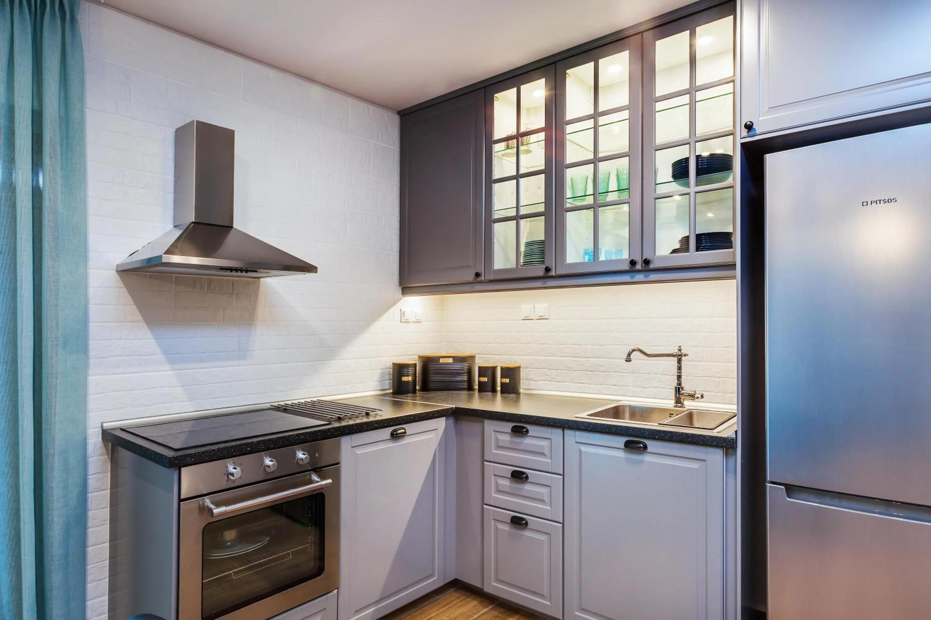 Kitchen or kitchenette in Core Hotel