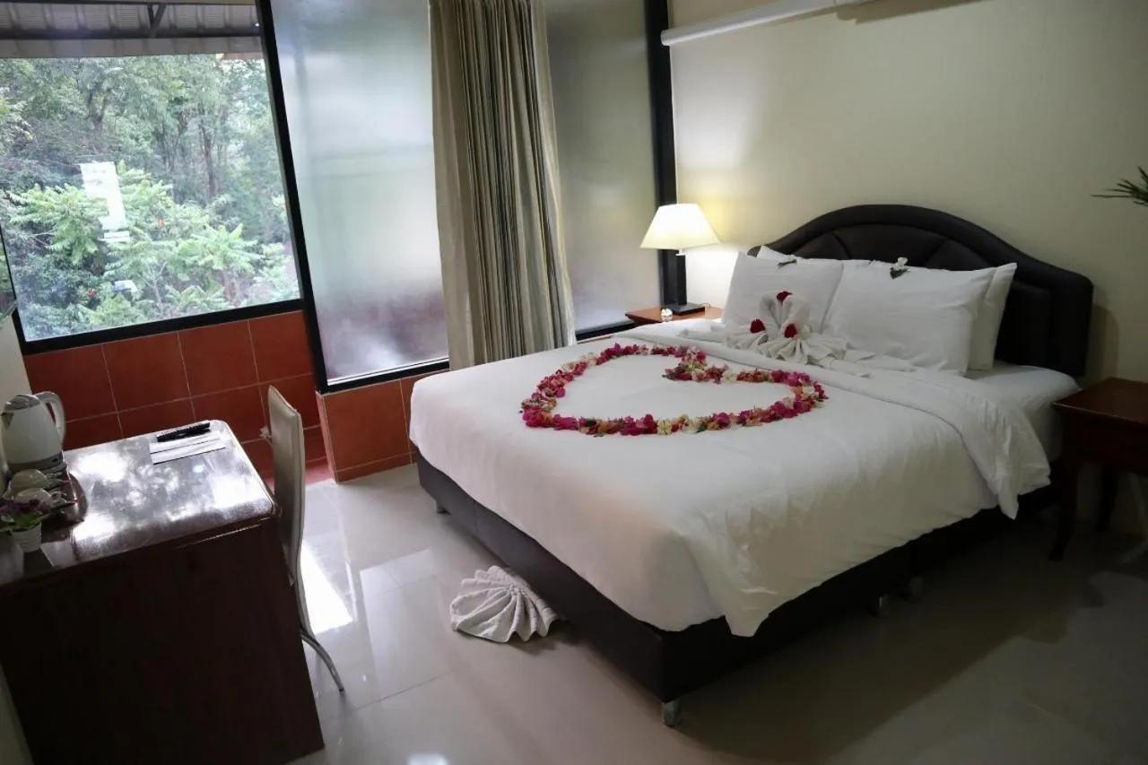 Bed in ChiangRai Lake Hill