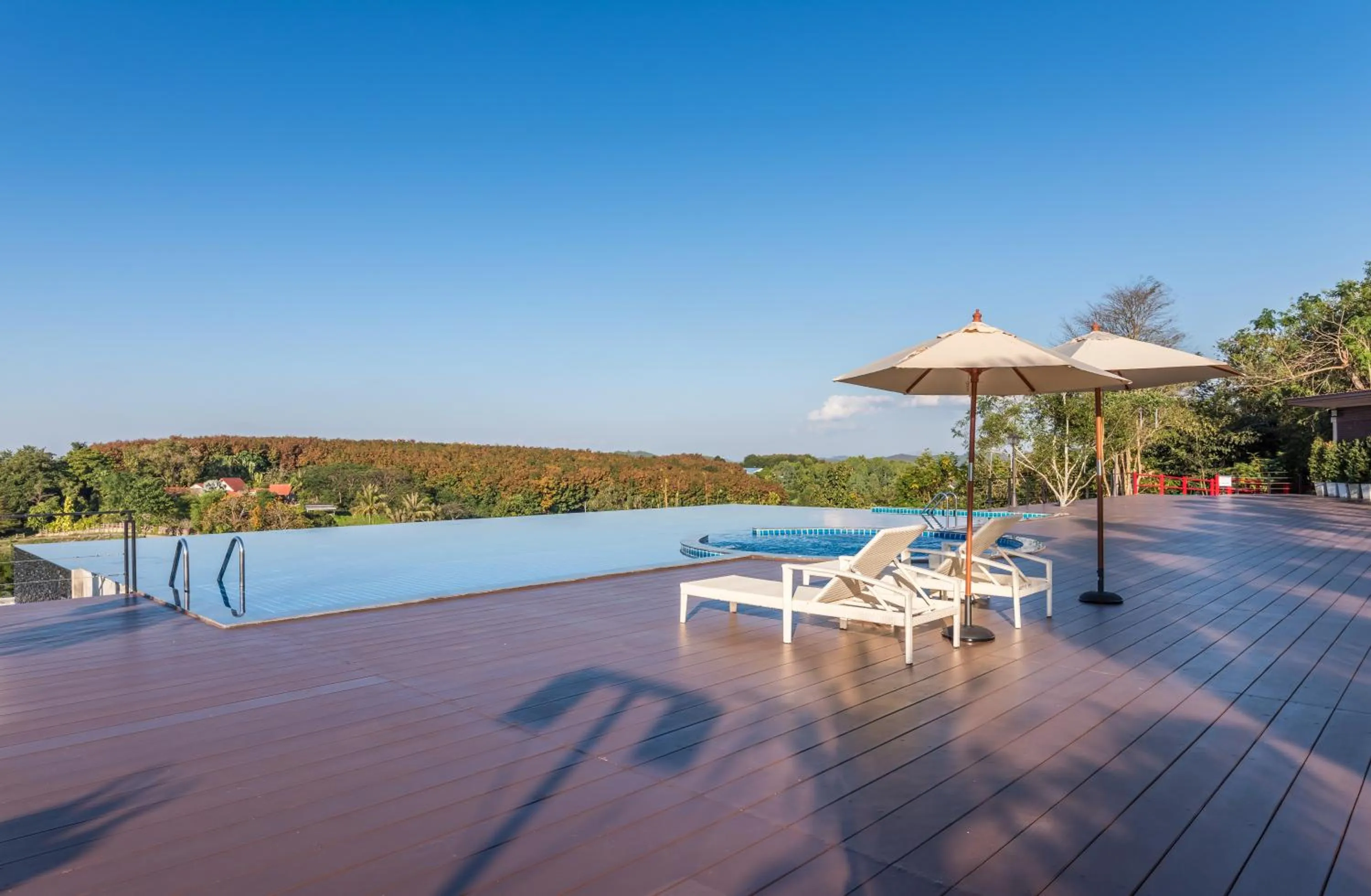 Property building in ChiangRai Lake Hill