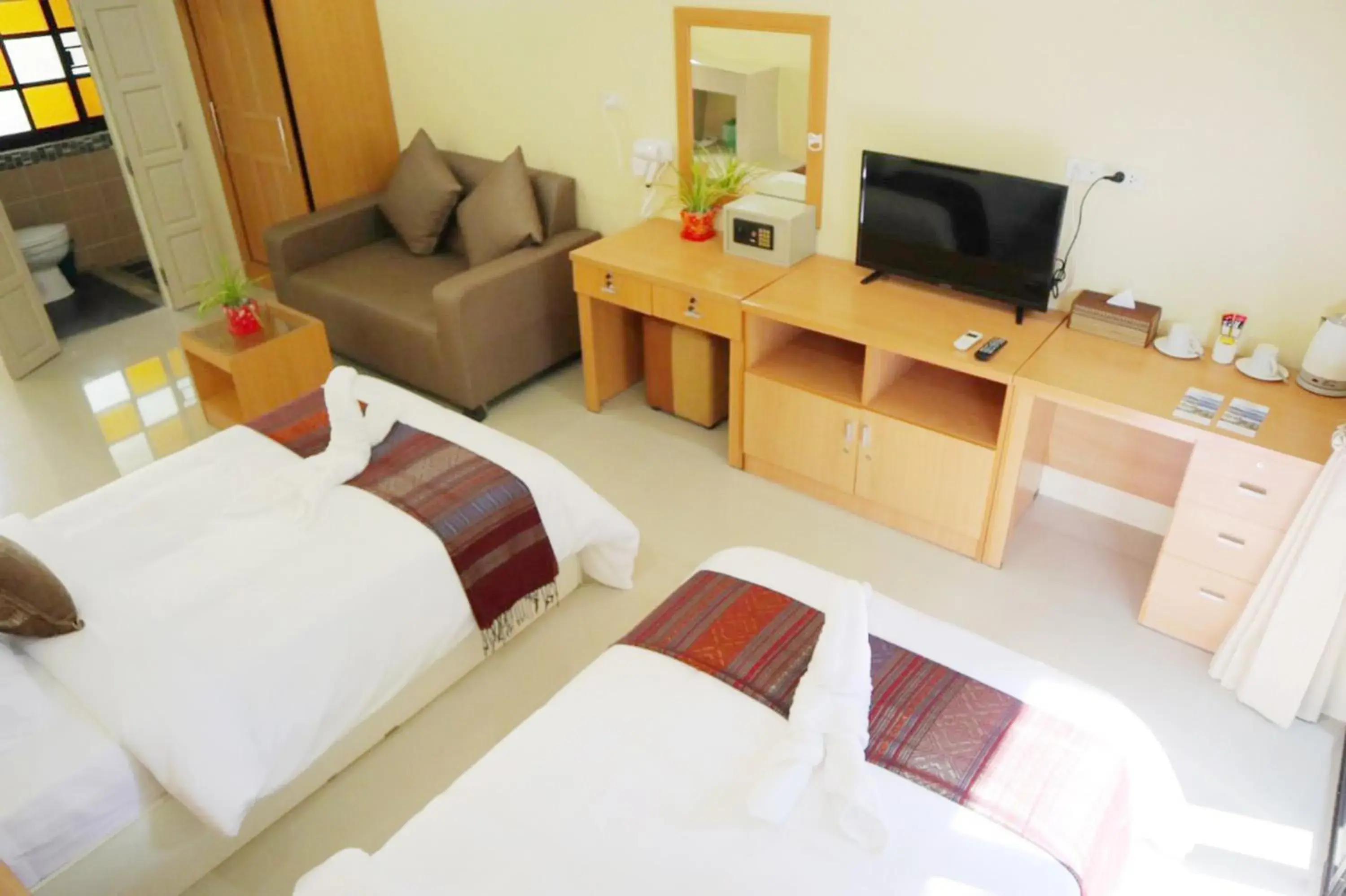 Deluxe Twin Room in ChiangRai Lake Hill Deluxe Twin Room in ChiangRai Lake Hill