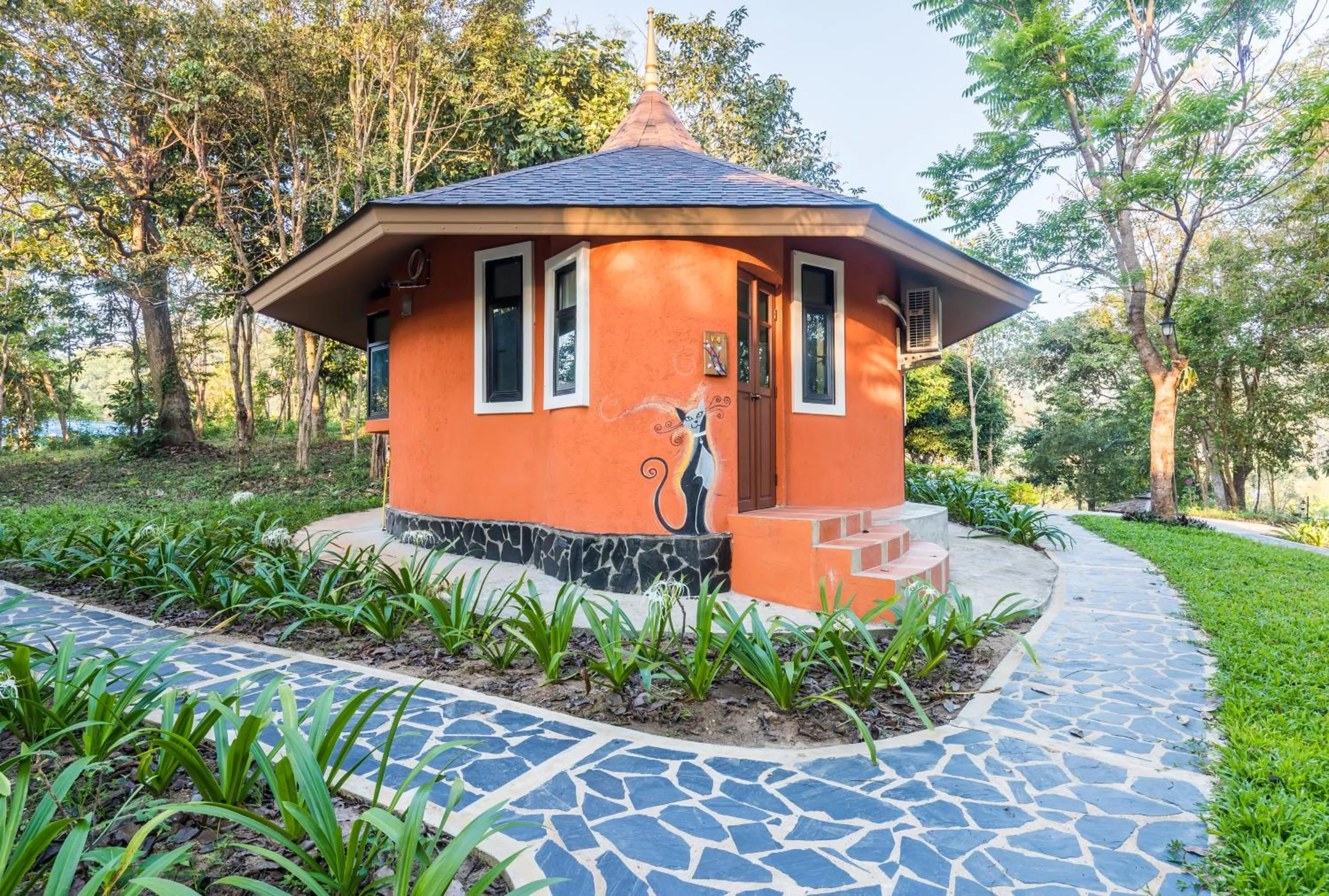 Property building in ChiangRai Lake Hill