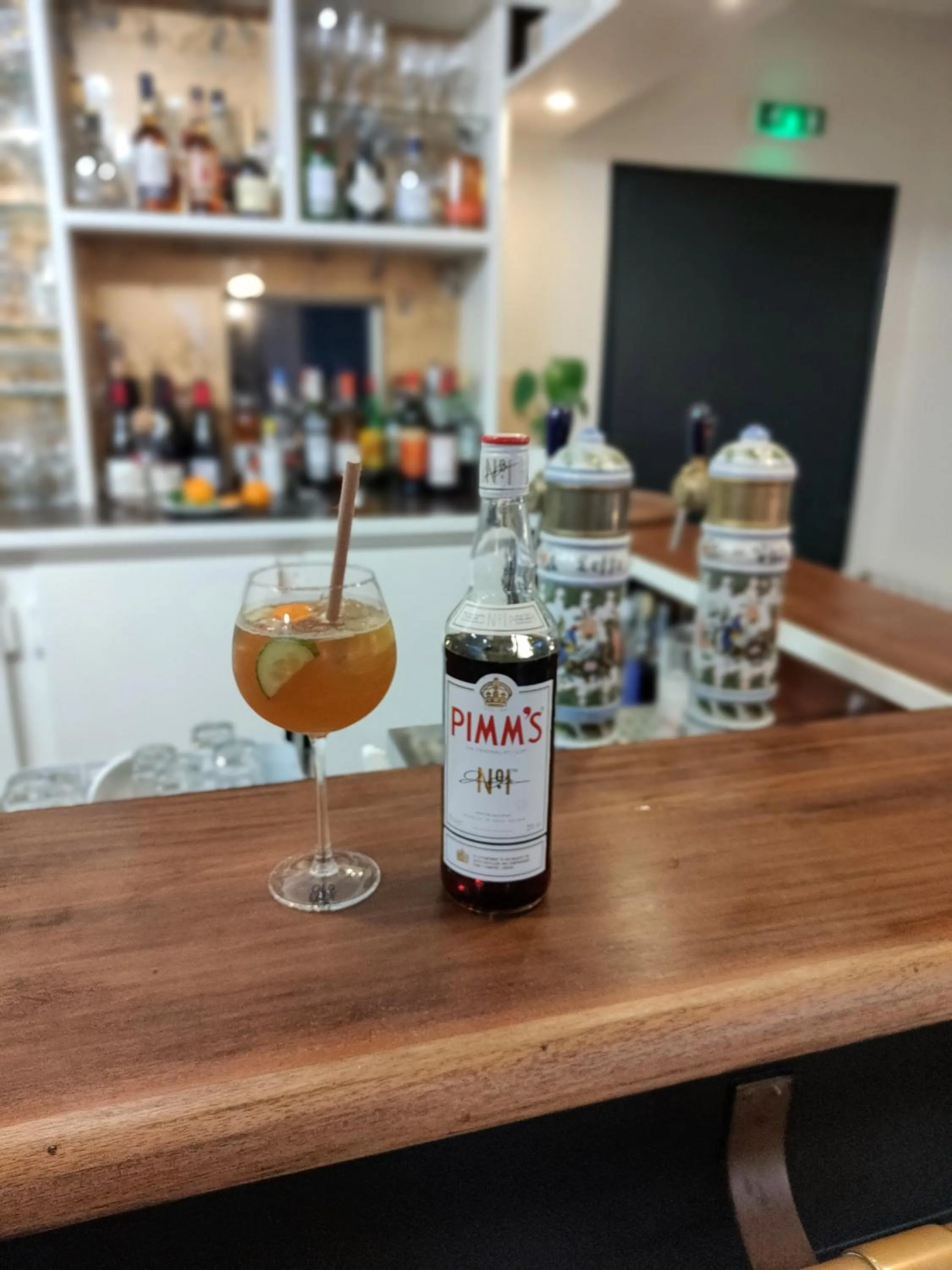 Restaurant/places to eat in Hôtel Restaurant La Voile Bleue