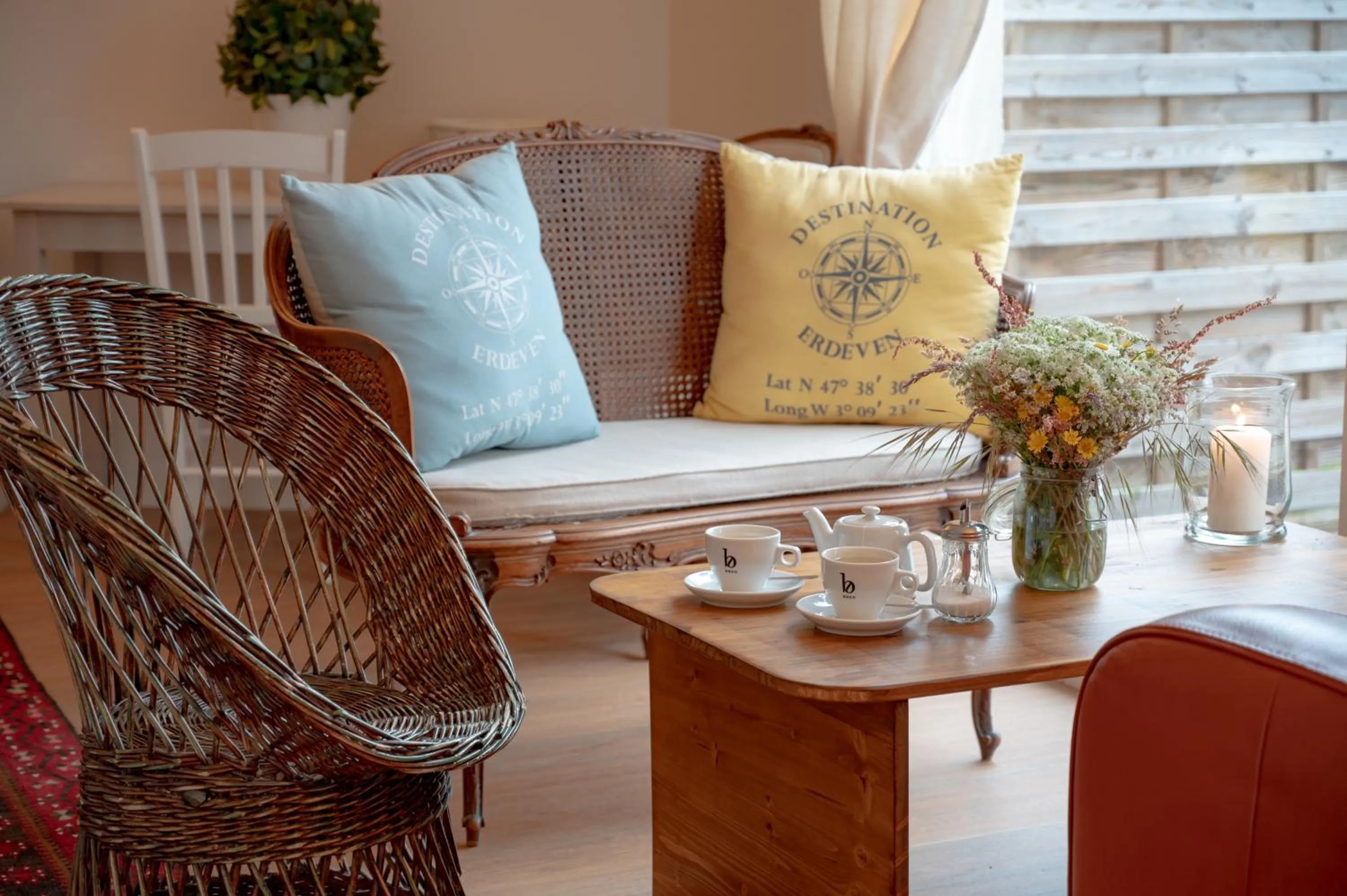 Living room in Hôtel Restaurant La Voile Bleue