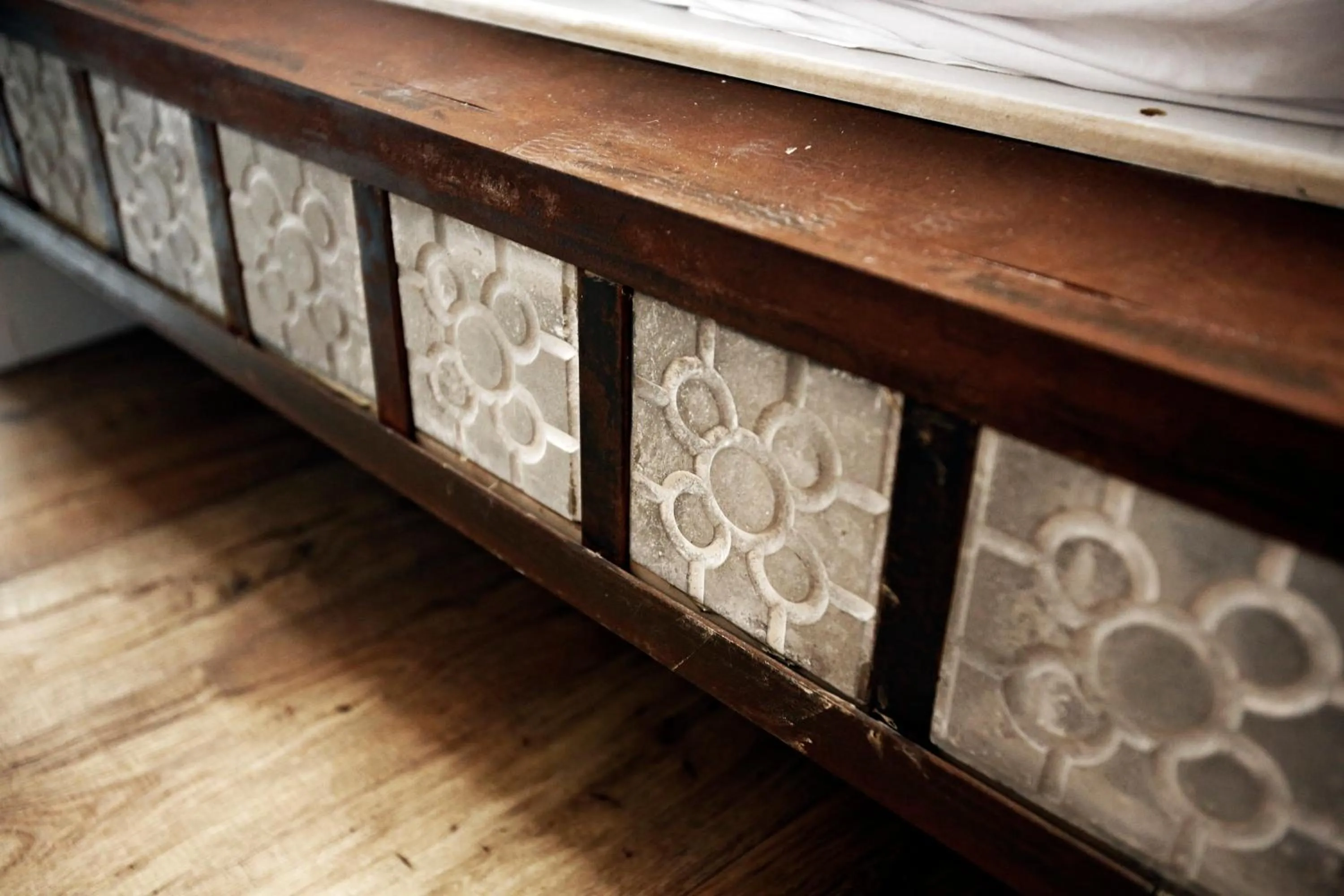 Photo of the whole room, Bed in Pensión Basque Boutique