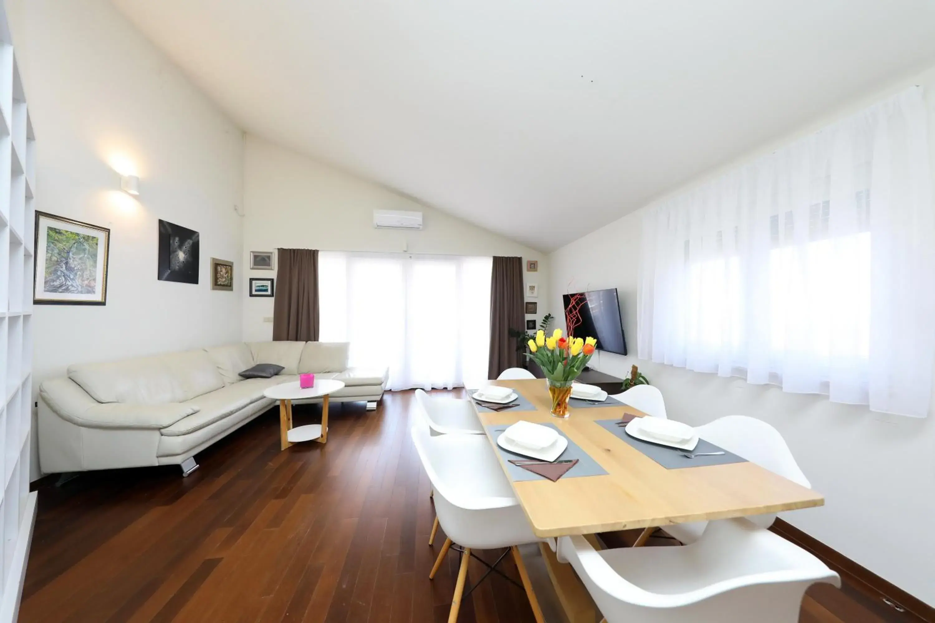 Bellevue Hill apartment Bellevue Hill apartment