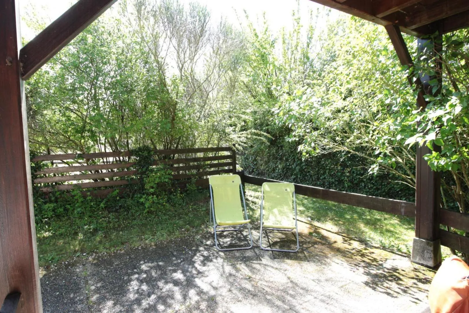 Patio in Hôtel Au Clos Paillé La Roche Posay