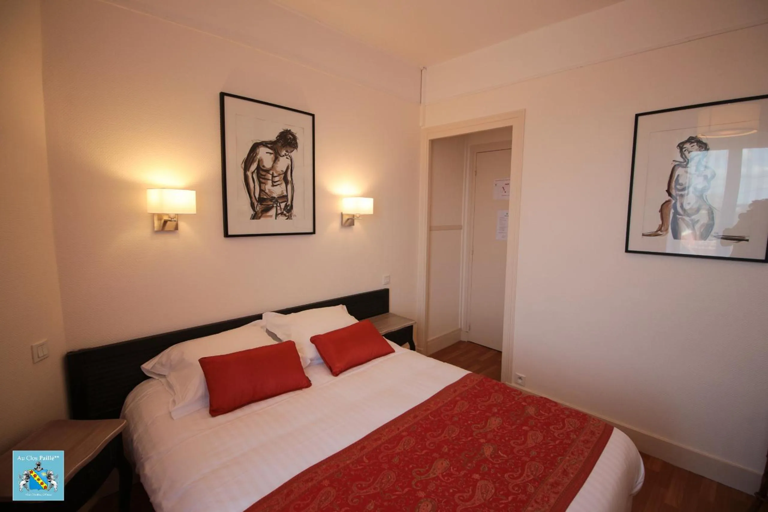 Bedroom, Bed in Hôtel Au Clos Paillé La Roche Posay