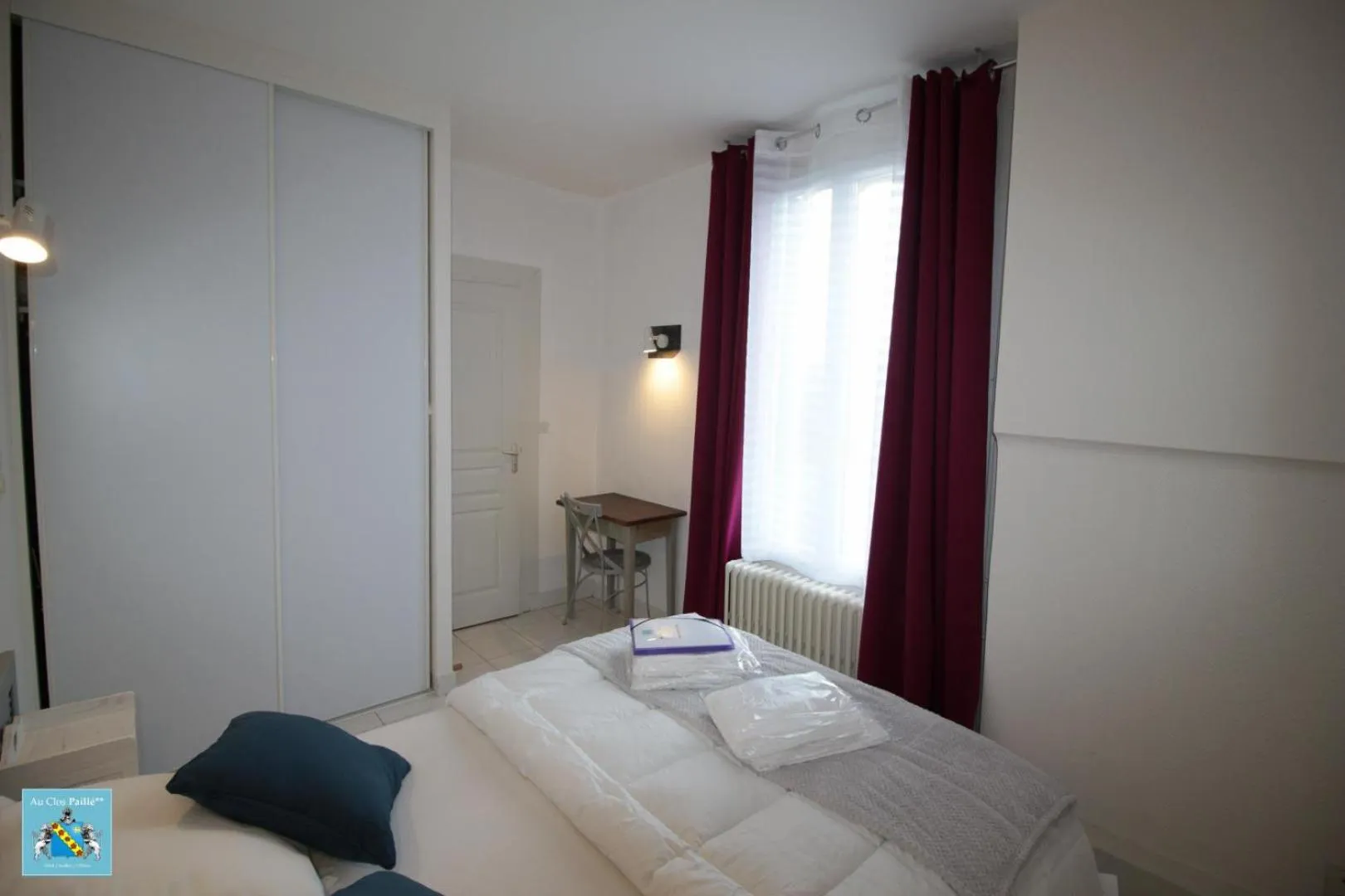 Photo of the whole room, Bed in Hôtel Au Clos Paillé La Roche Posay