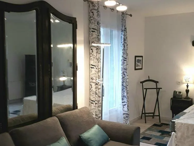 Bedroom, Bed in Hôtel Au Clos Paillé La Roche Posay